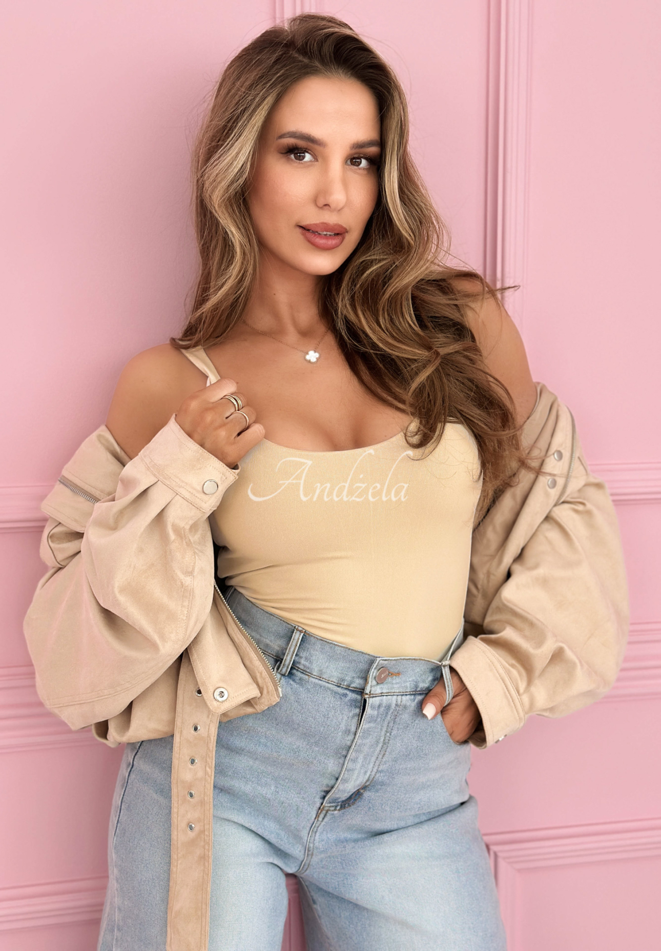 Top na ramienka Solaria béžový