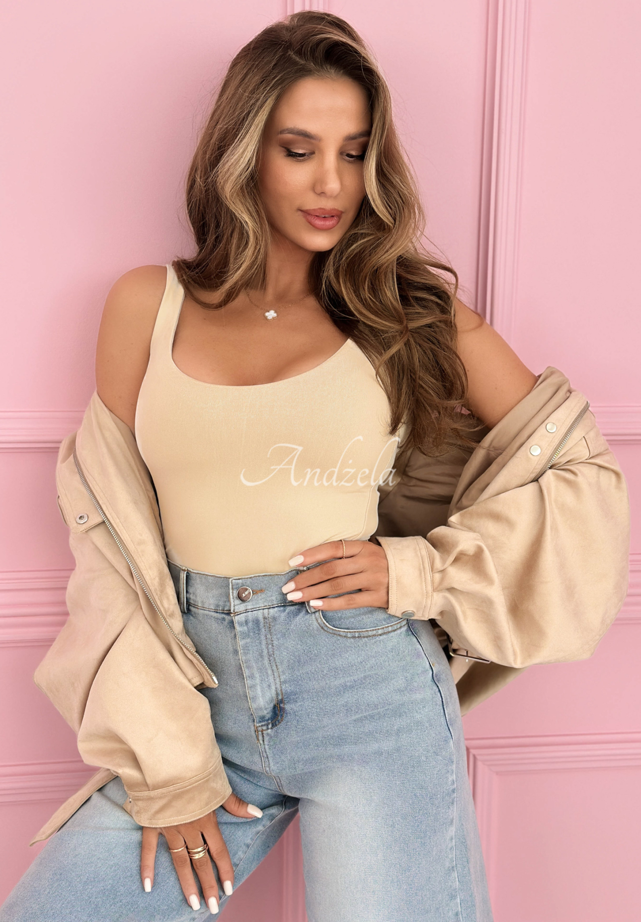 Top na ramienka Solaria béžový