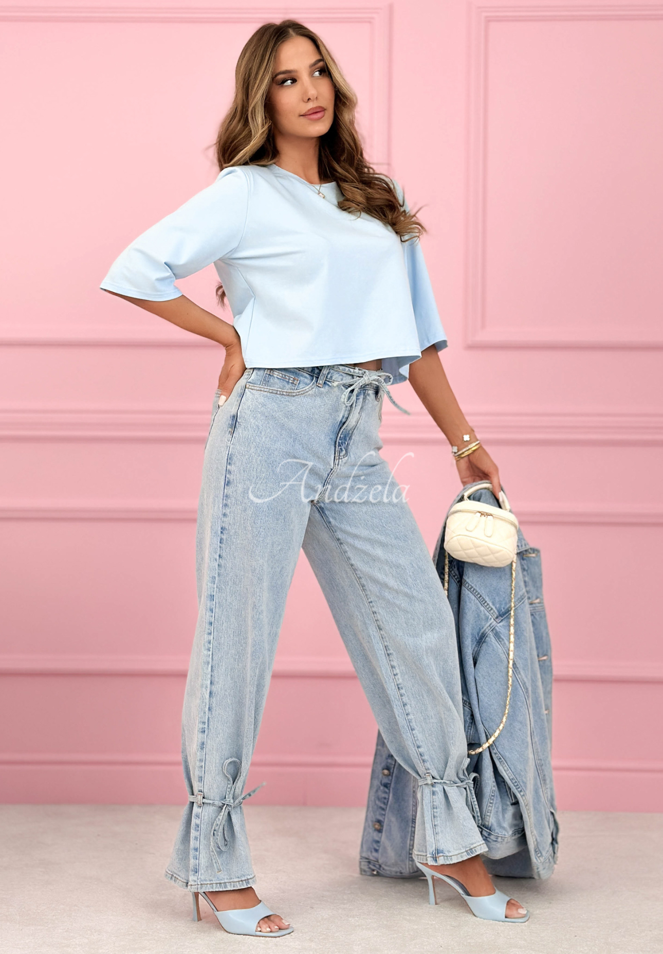 Bavlnené krátke tričko Springtime Babe blankytný