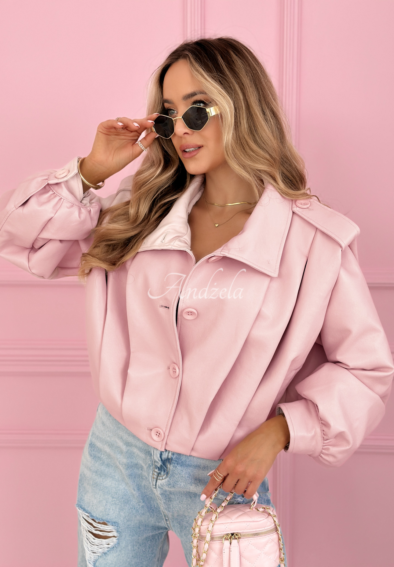 Krátka kožená bunda s golierom Valleria púdrovo ružová