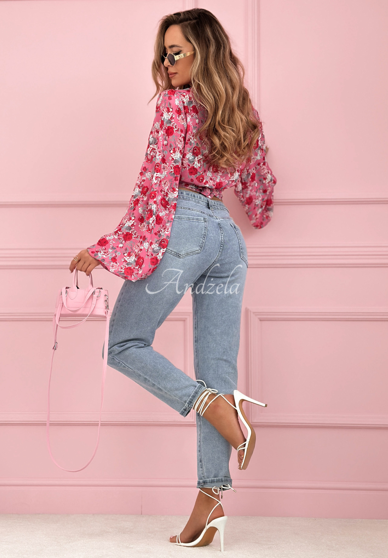 Džínsy mom fit s opaskom Valerio svetlomodré