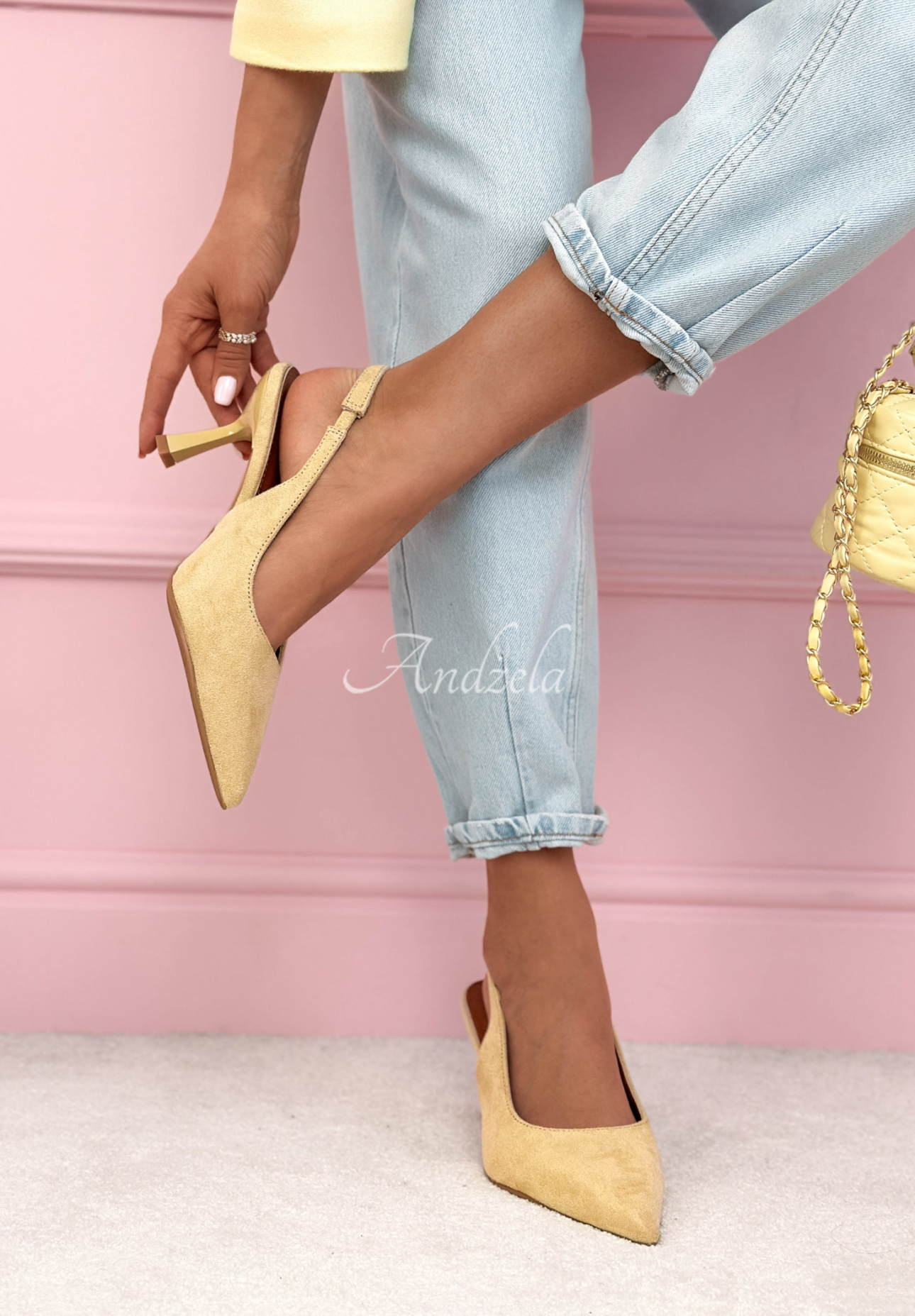 Semišové sandále s remienkom Noemi žlté