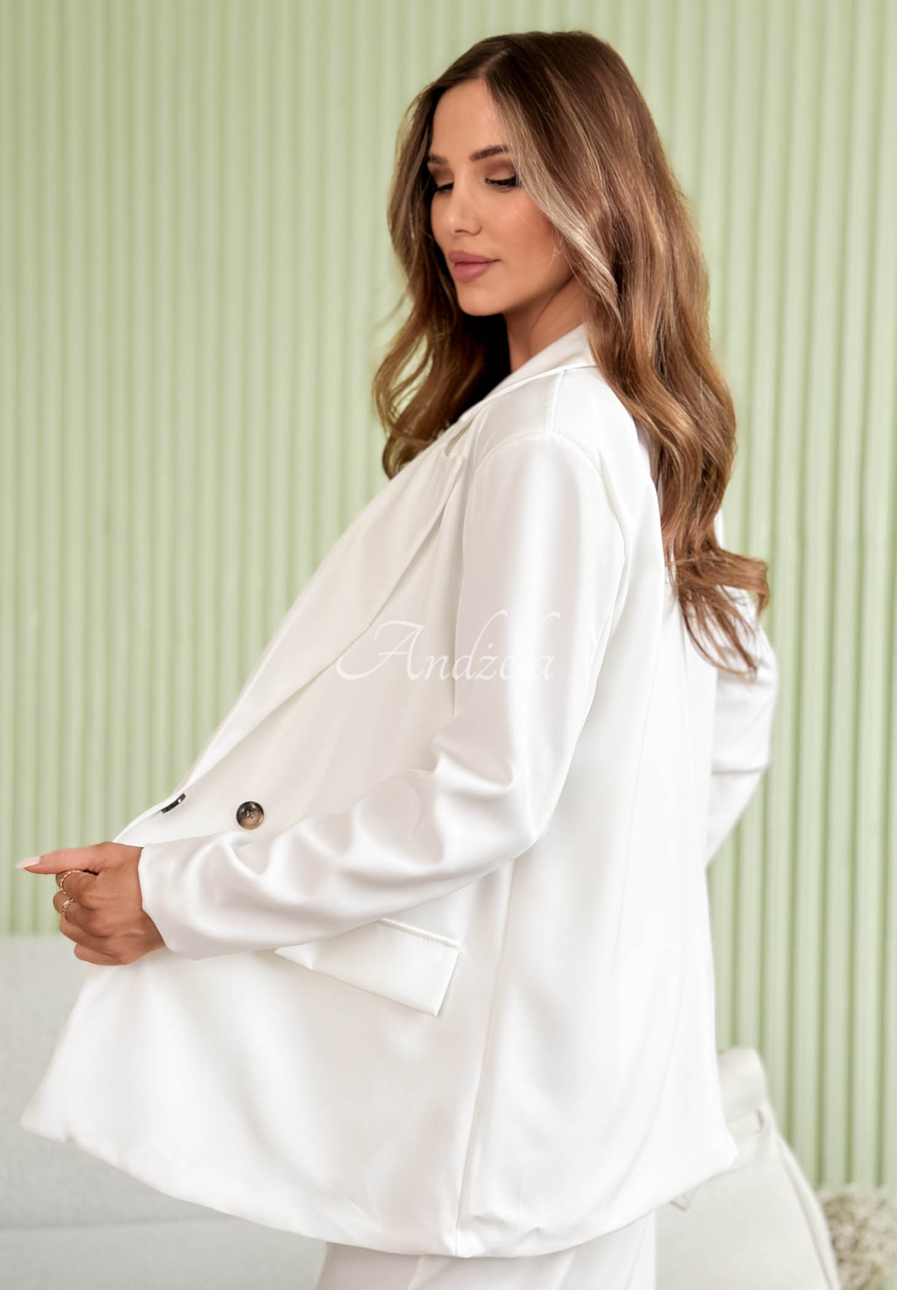 Elegantné dvojradové sako s golierom Cordelia ecru