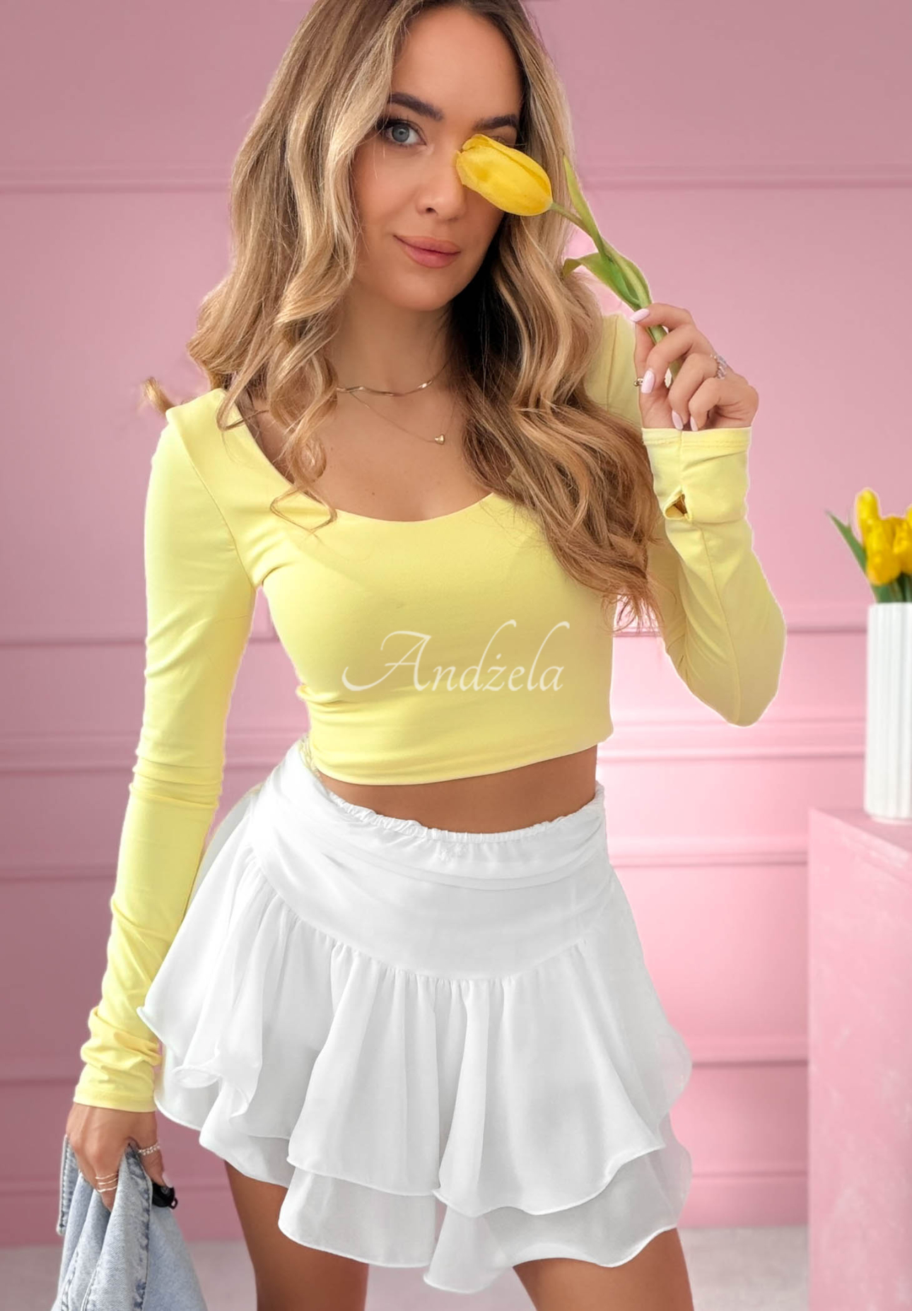 Sukňo-šortky s volánikom All Over Again Biela