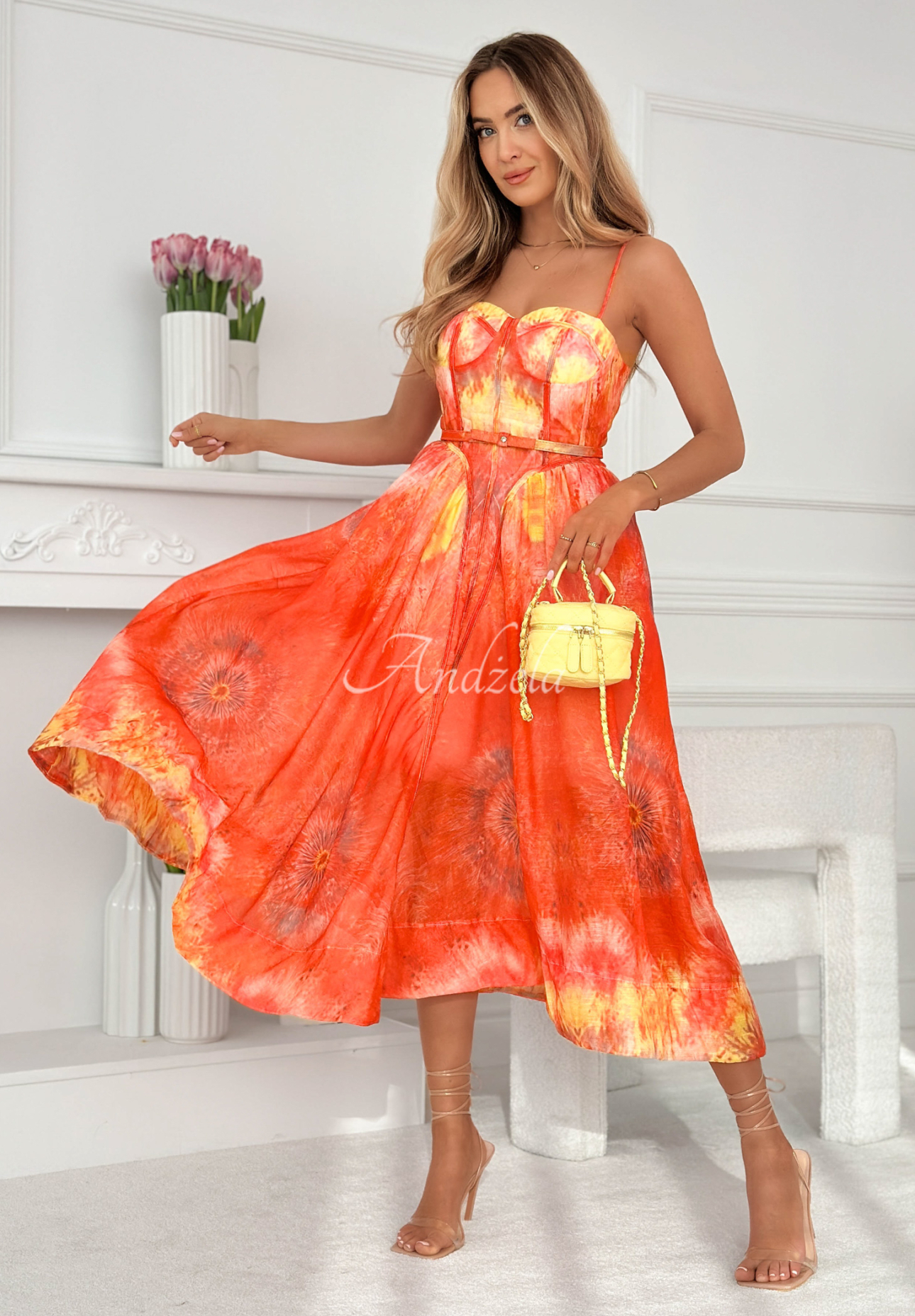 Korzetové midi šaty s ľanom a viskózou Sonneta oranžová