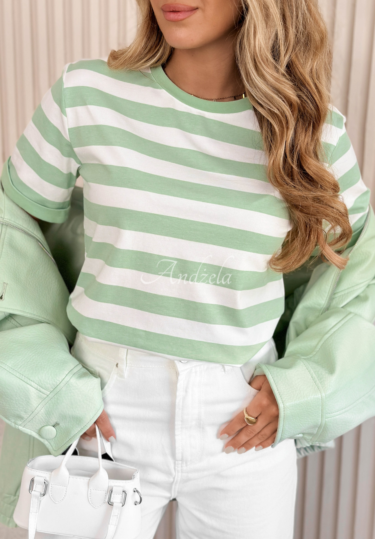 Bavlnené pásikavé tričko Louise bielo-pistaciový