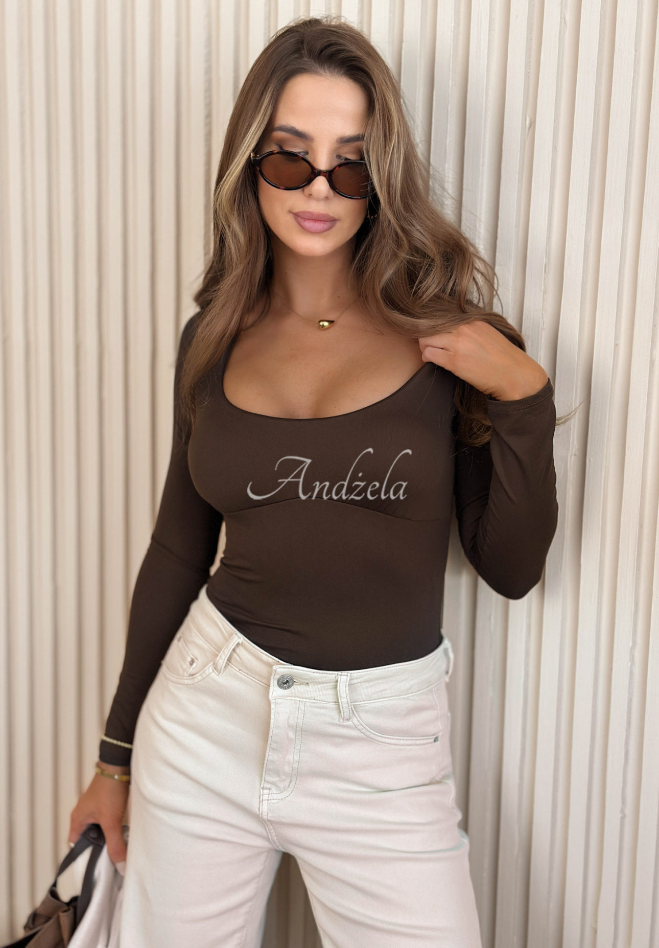 Body s výstrihom Come Over čokoládové