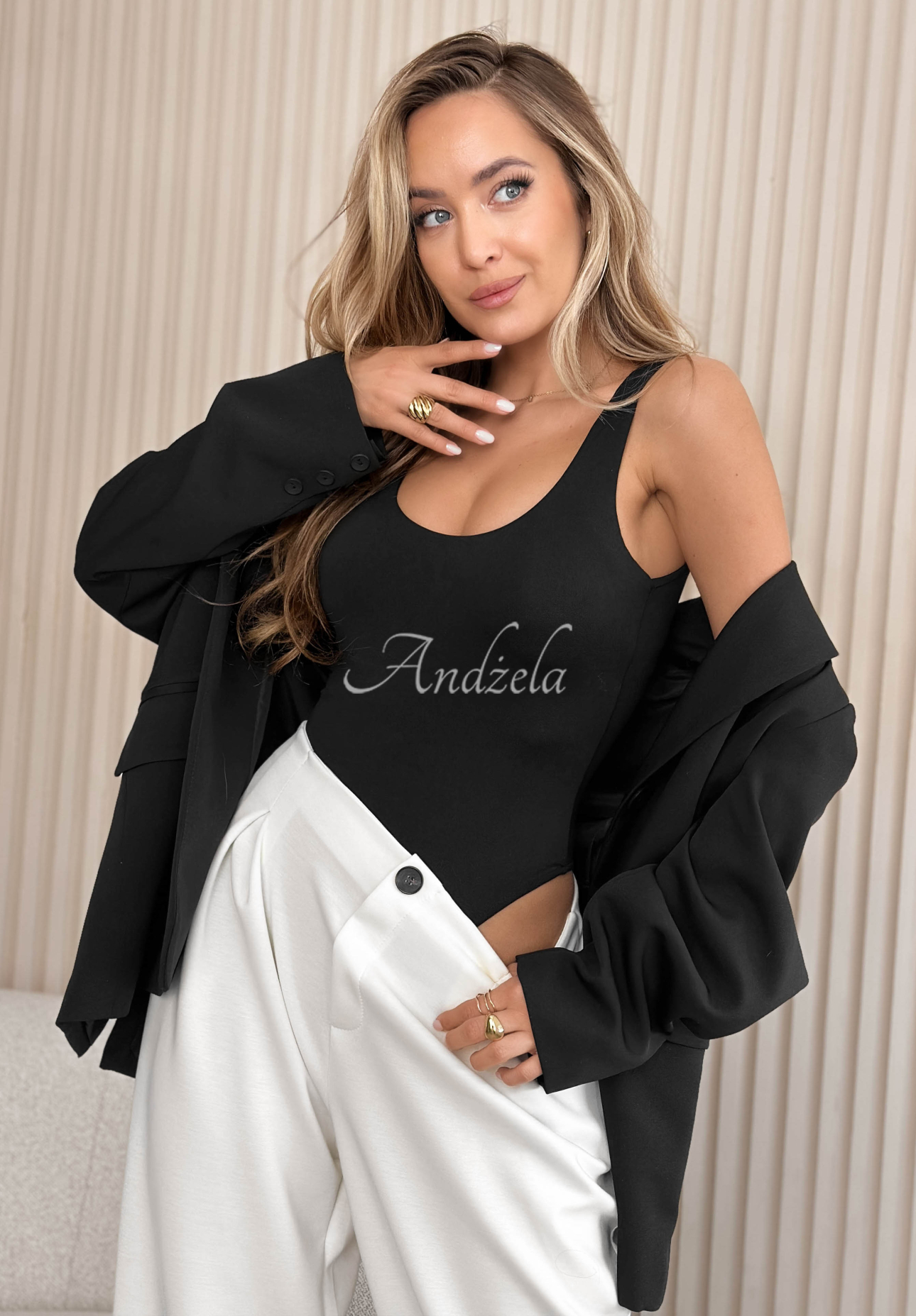 Body na ramienka Hold My Heart čierne