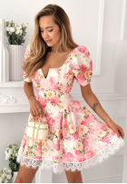 Kwiecista Šaty z bufkami i koronką Clementine žltá