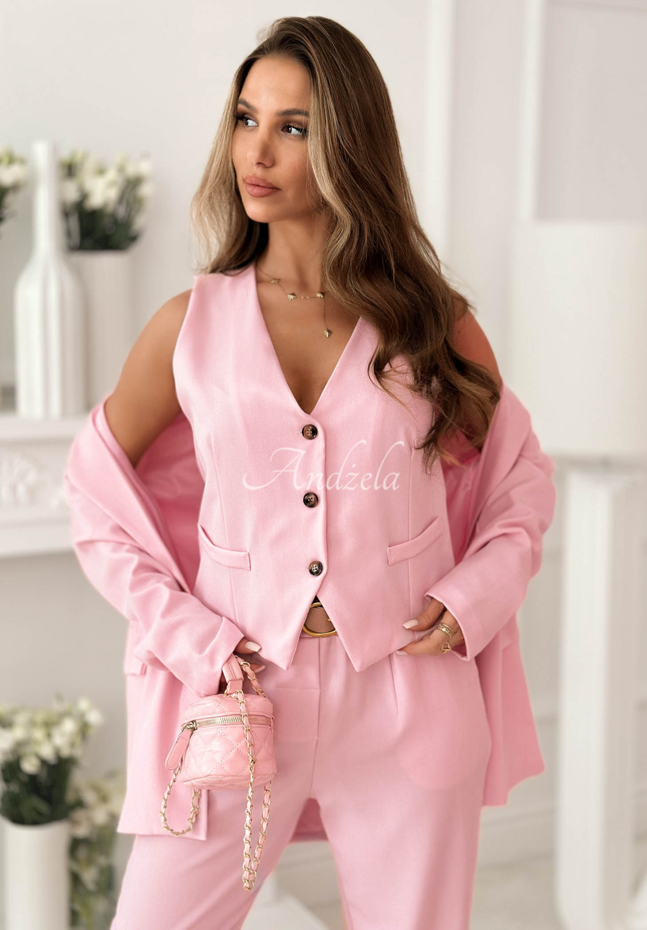 Krátka elegantná vesta Cordelia ružová