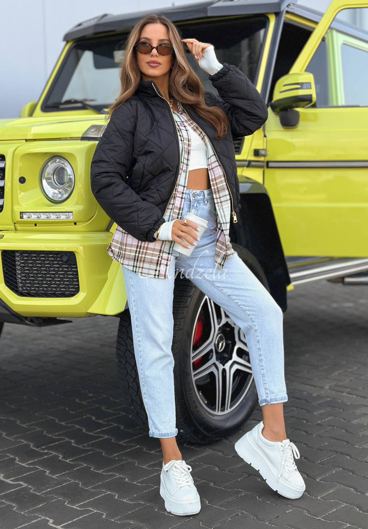 Krátka prešívaná bunda Mirella čierna