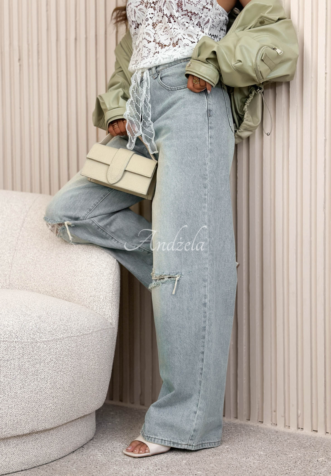 Džínsy wide leg s čipkovaným opaskom Gabrielle svetlomodré