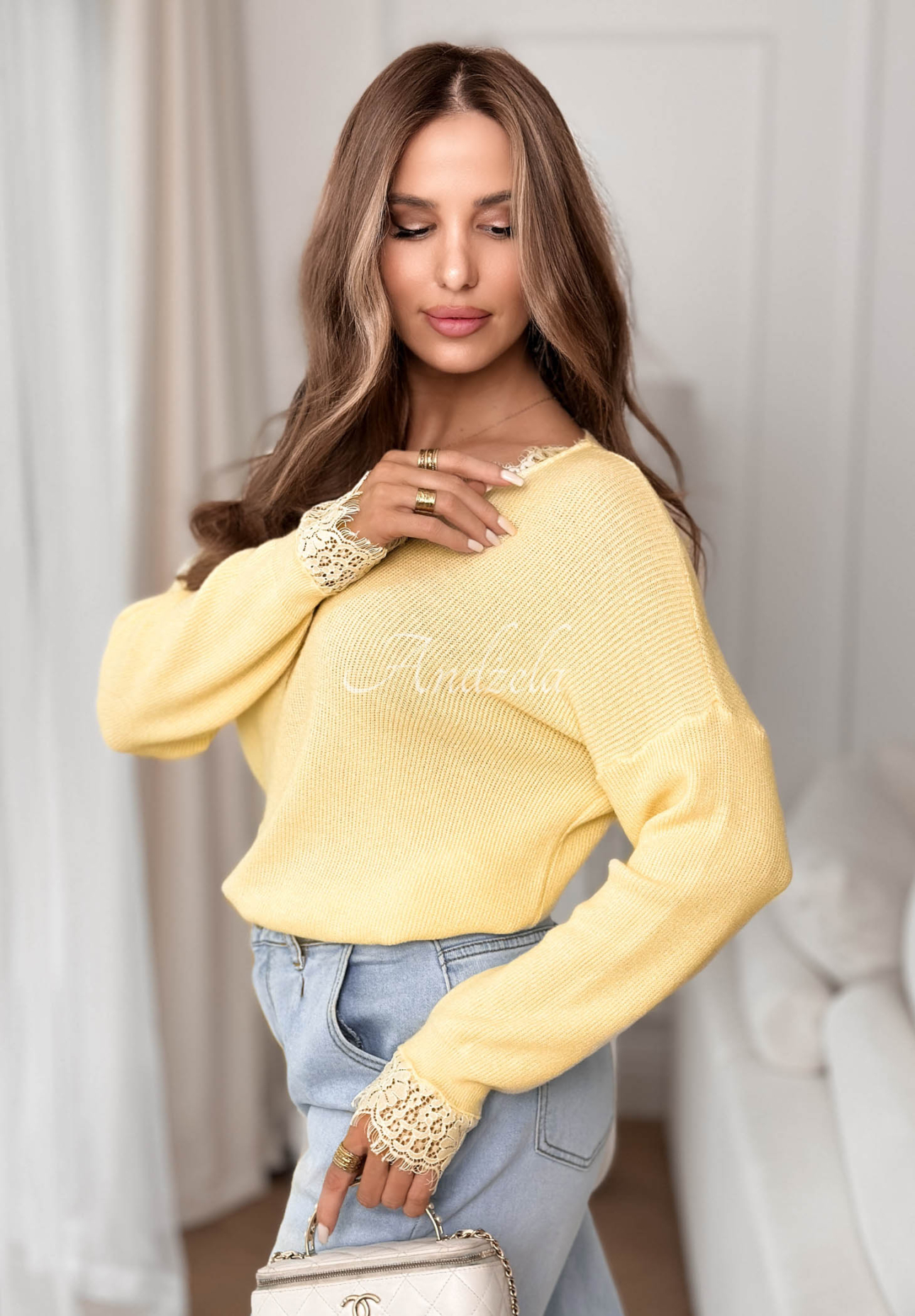 Ľahký viskózový sveter s čipkou Till April ziltá