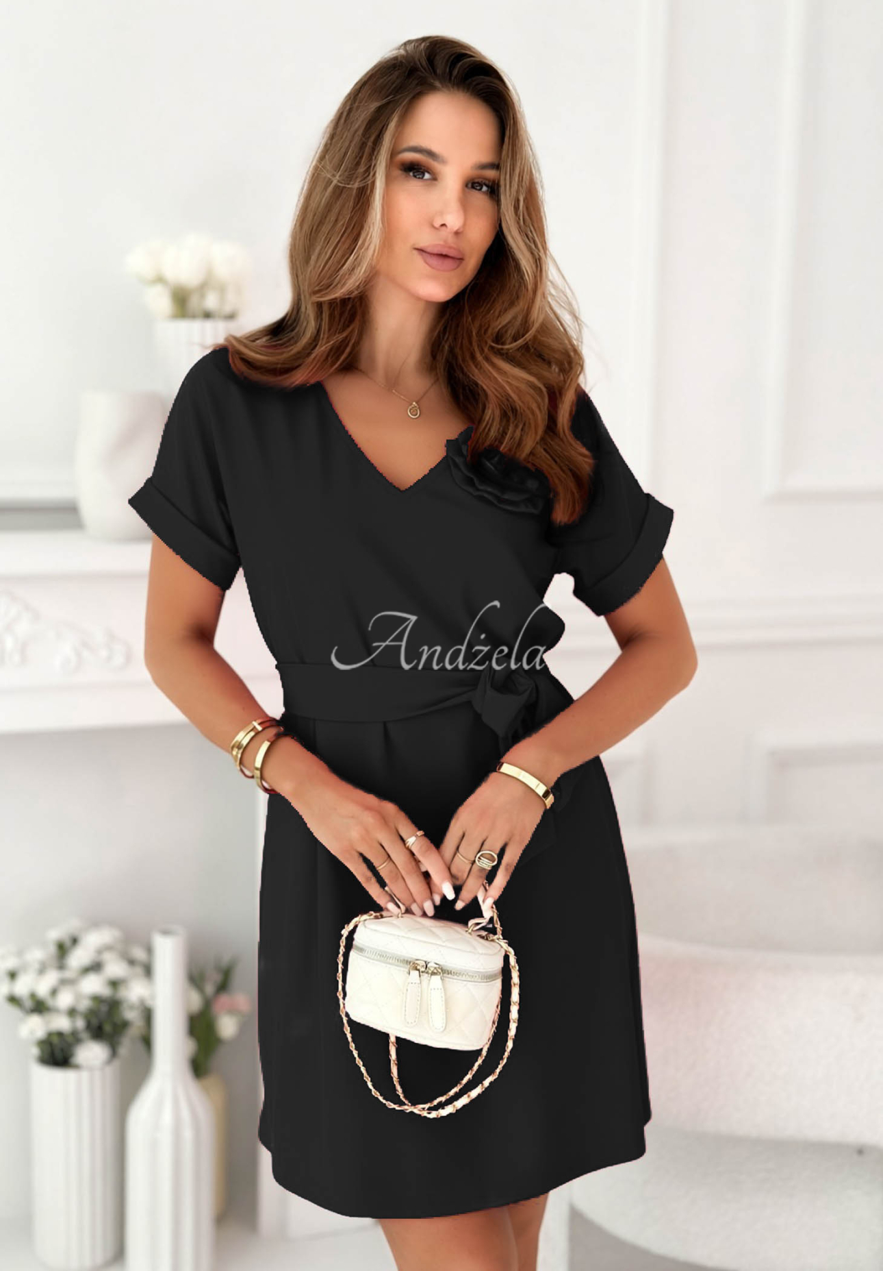 Mini šaty s kvetom a viskózou Petal Romance čierna