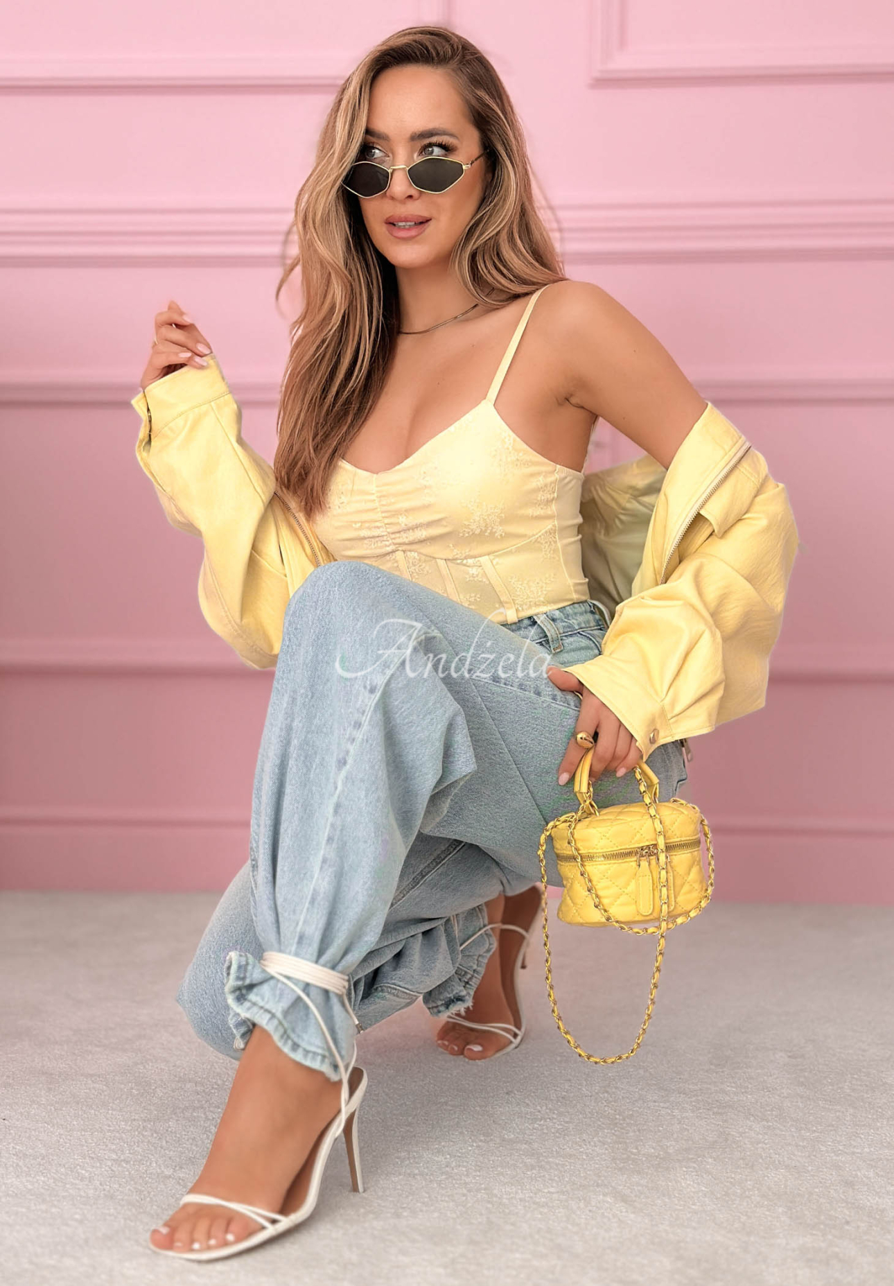 Korzetový top na ramienka Hello Beautiful žltá