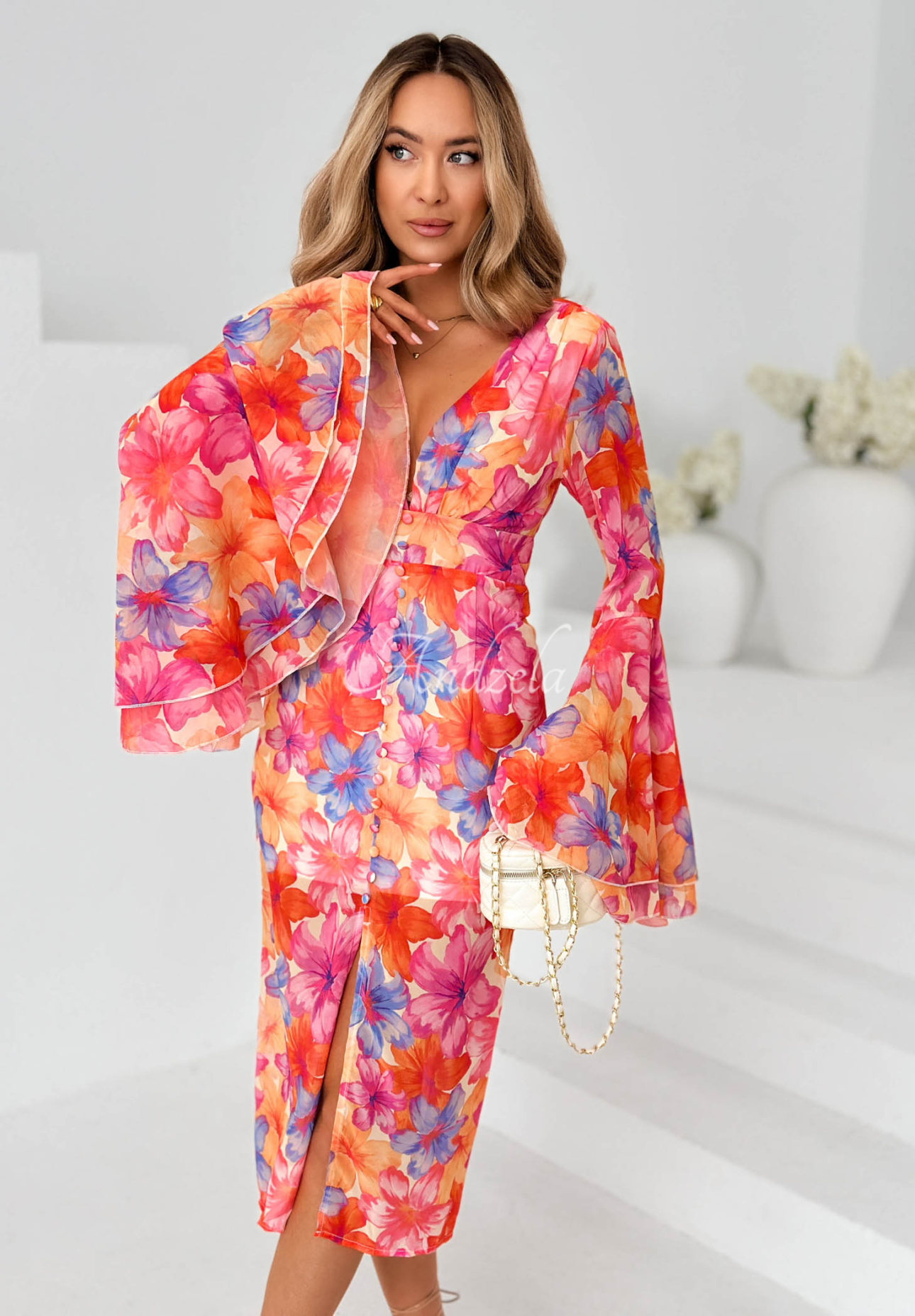 Kvetinové šaty so širokými rukávmi Dreamy Bloom oranžovo-fialové