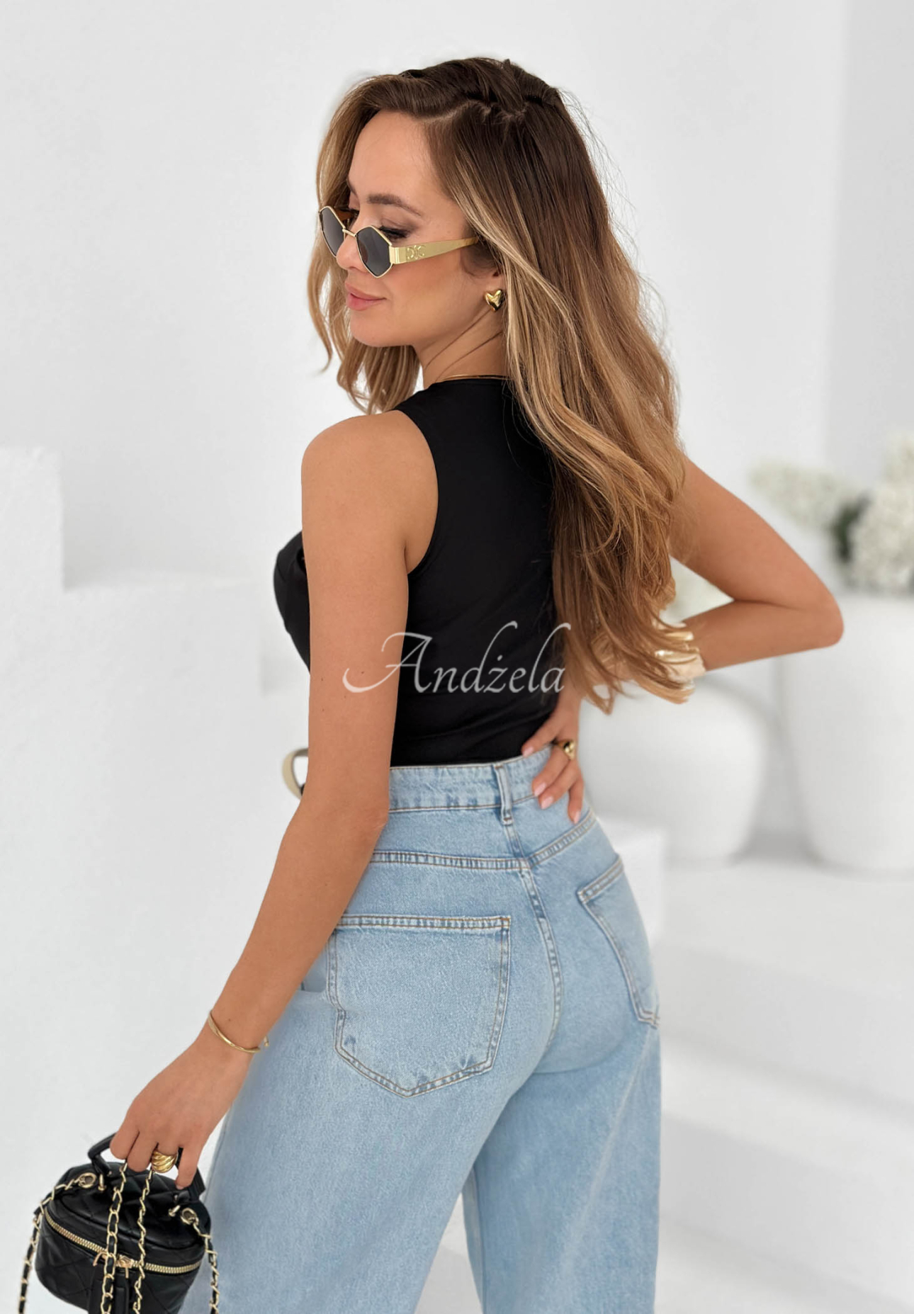 Top s chokerom Don’t Be Late čierne