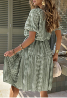 Šaty mini z bufkami w paski Sunny Shore pistaciová