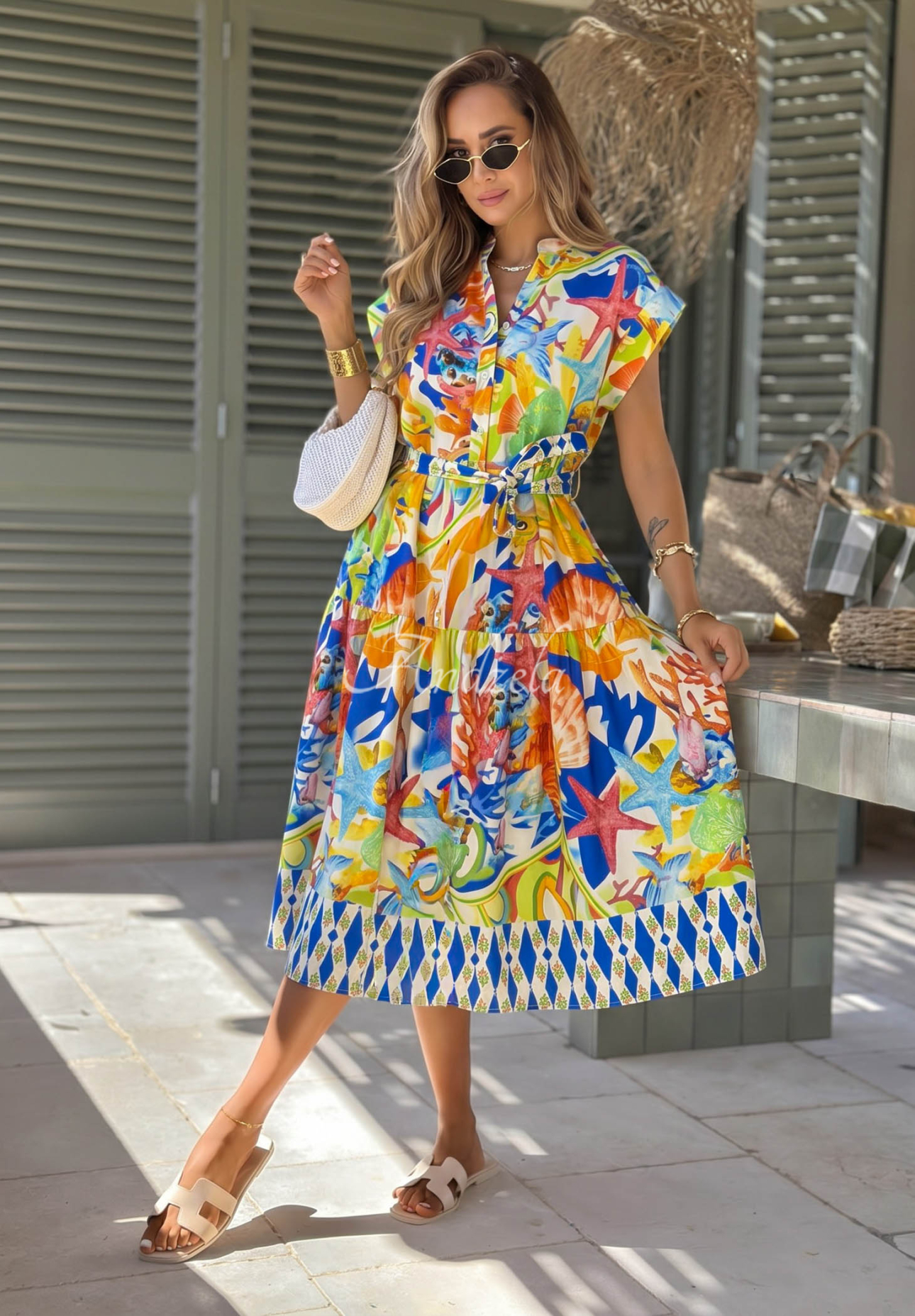 Bavlnené vzorované midi šaty s opadkom Undersea Life tmavomodro-oranžové