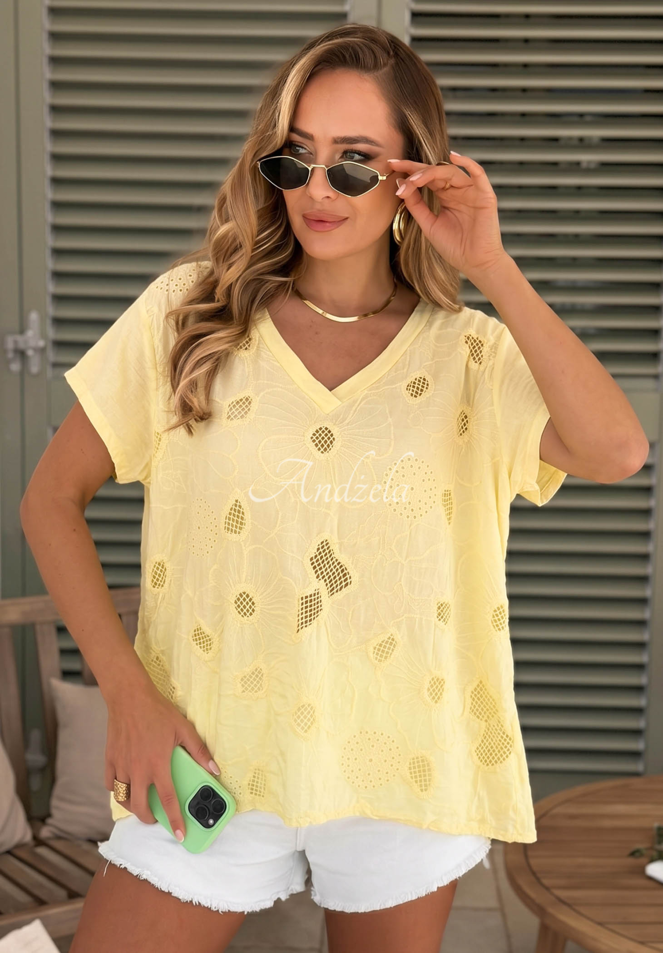 Ažúrové bavlnené tričko s výstrihom Sol Riviera žltá