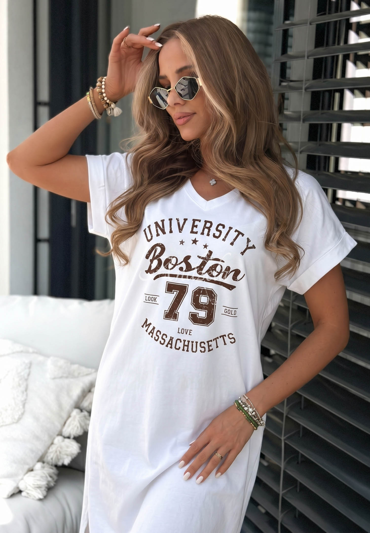 Bavlnené šaty midi s potlačou Boston University Biela