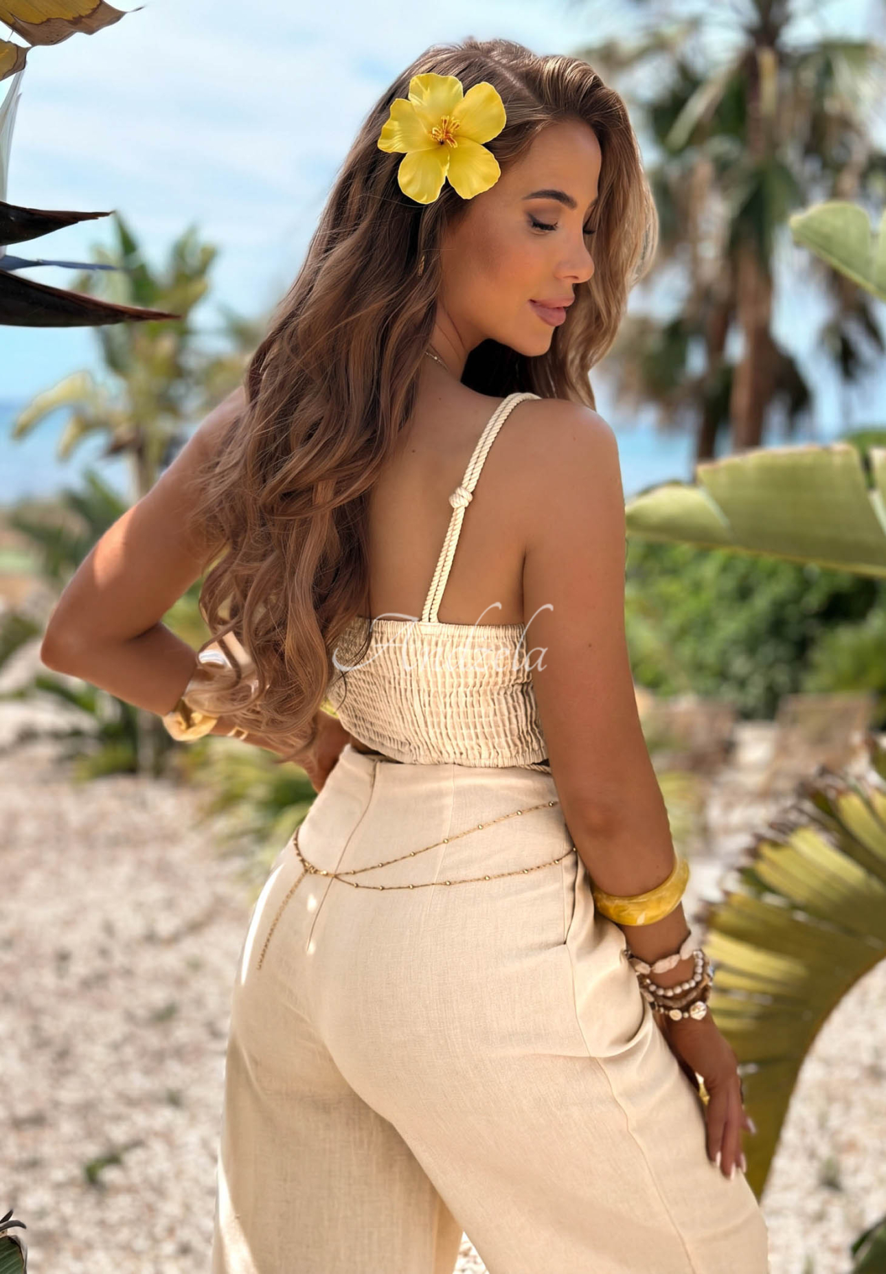 Súprava top a nohavice wide leg s pletenou aplikáciou Palm Mirage svetlobéžový