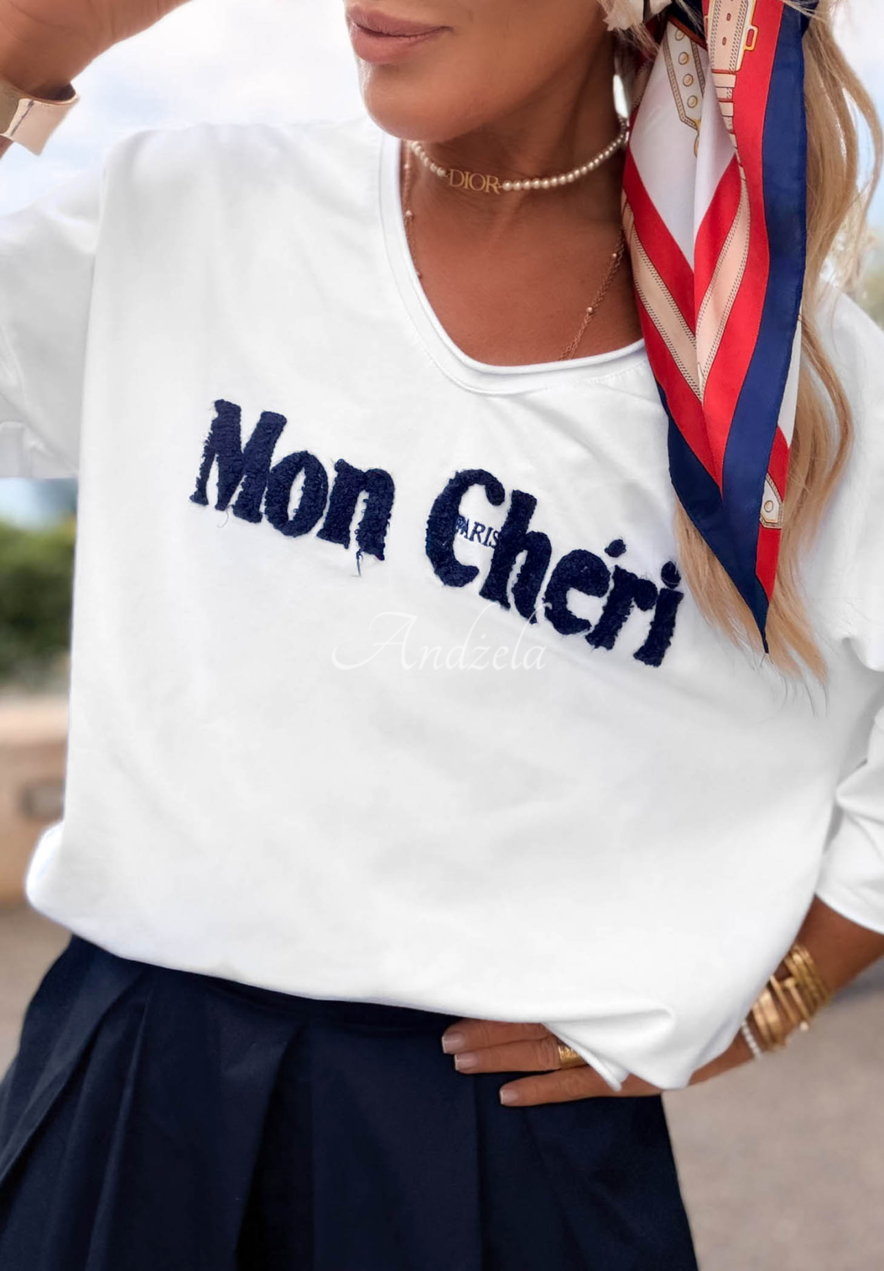 Bavlnené tričko s nápisom Mon Cheri Paris bielo-tmavomodré