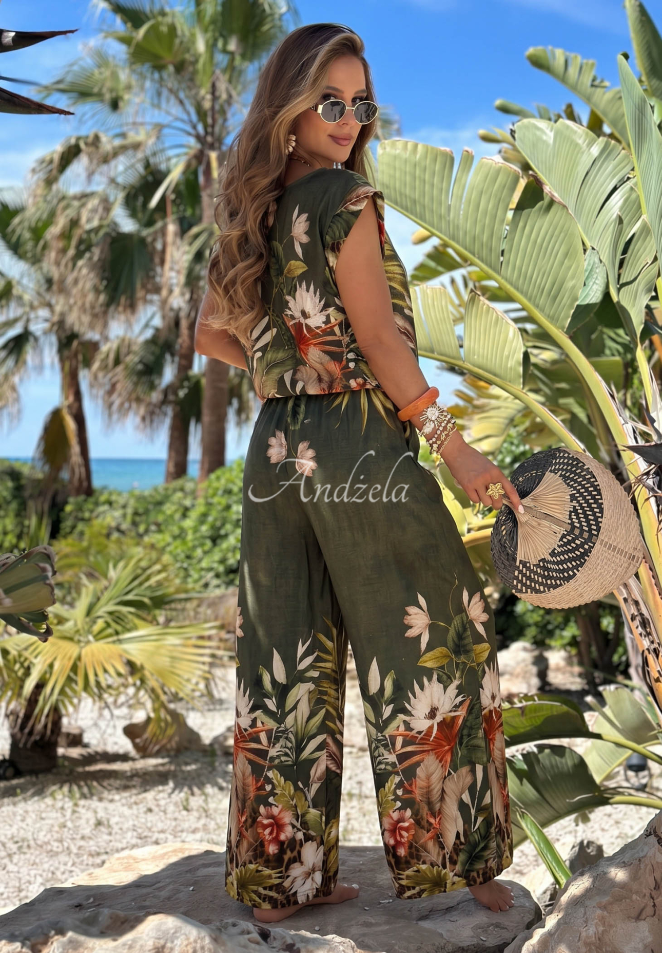 Vzorovaná súprava blúzka a wide leg nohavice z viskózy Tropical Flora khaki