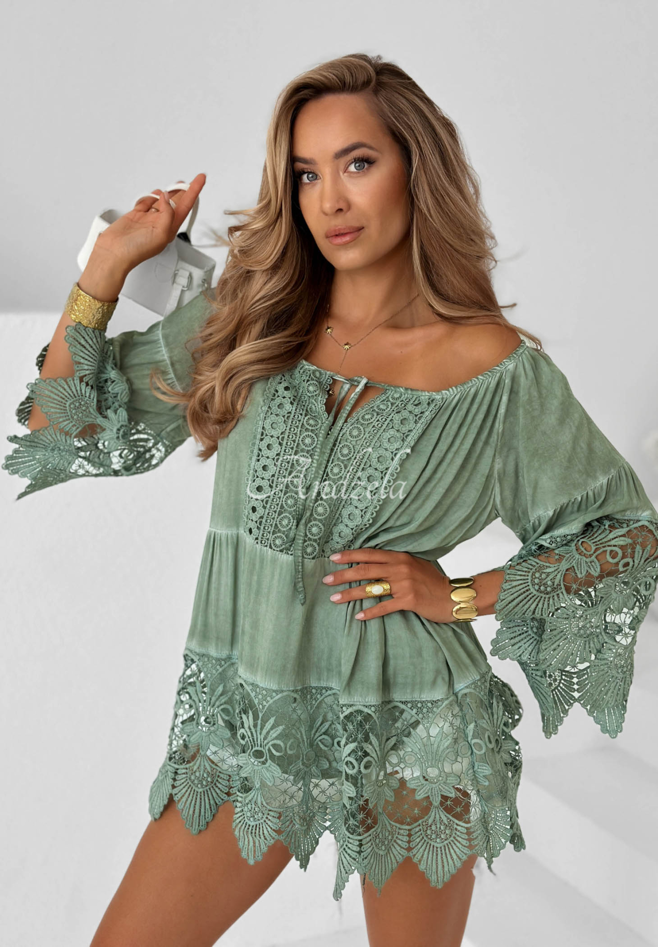 Viskózová blúzka tunika s čipkou boho Sunny Lagoon pistaciová