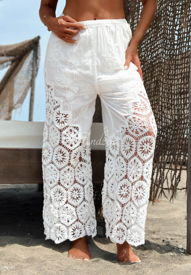 Až&uacute;rov&eacute; bavlnen&eacute; wide leg nohavice s čipkou boho La Costa ecru