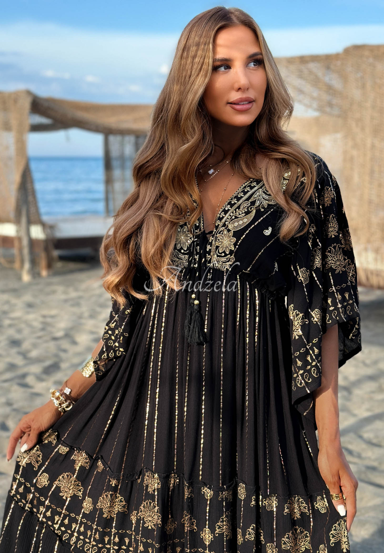 Viskózové šaty so zlatou výšivkou boho Palm Royale čierna