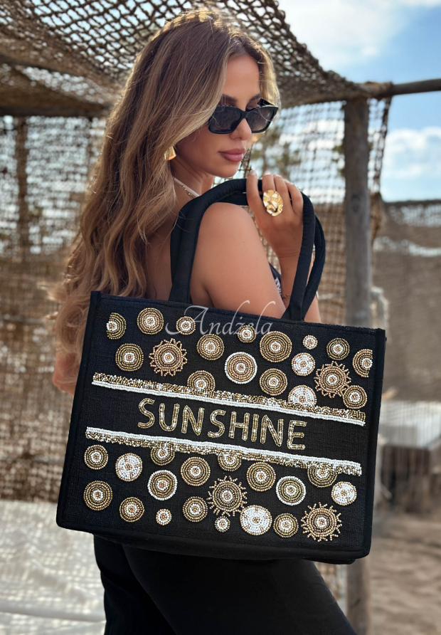Pleten&aacute; kabelka vy&scaron;&iacute;van&aacute; kor&aacute;likmi boho Sunshine Beads čierna