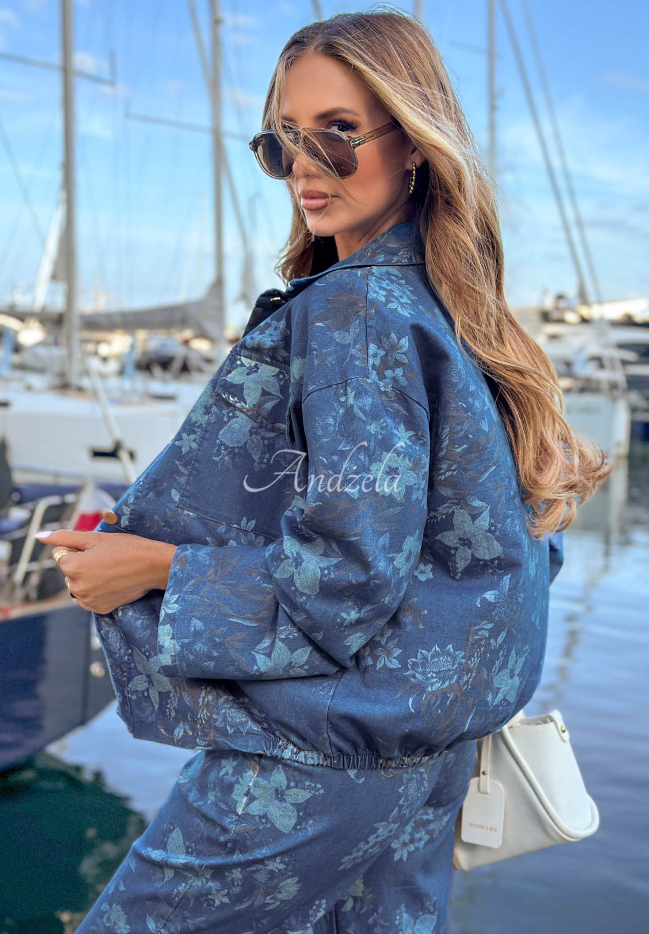 Bunda s kvetinovým vzorom Positano Bloom tmavomodré