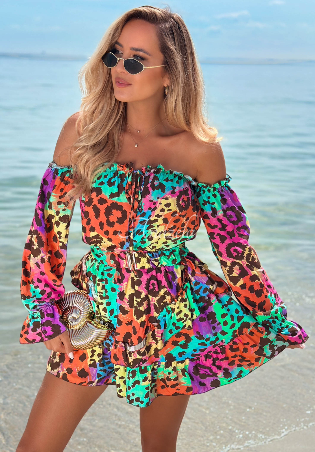 Krátky viskózový overal španielka s leopardím vzorom Wild Colors tyrkysovo-oranžový