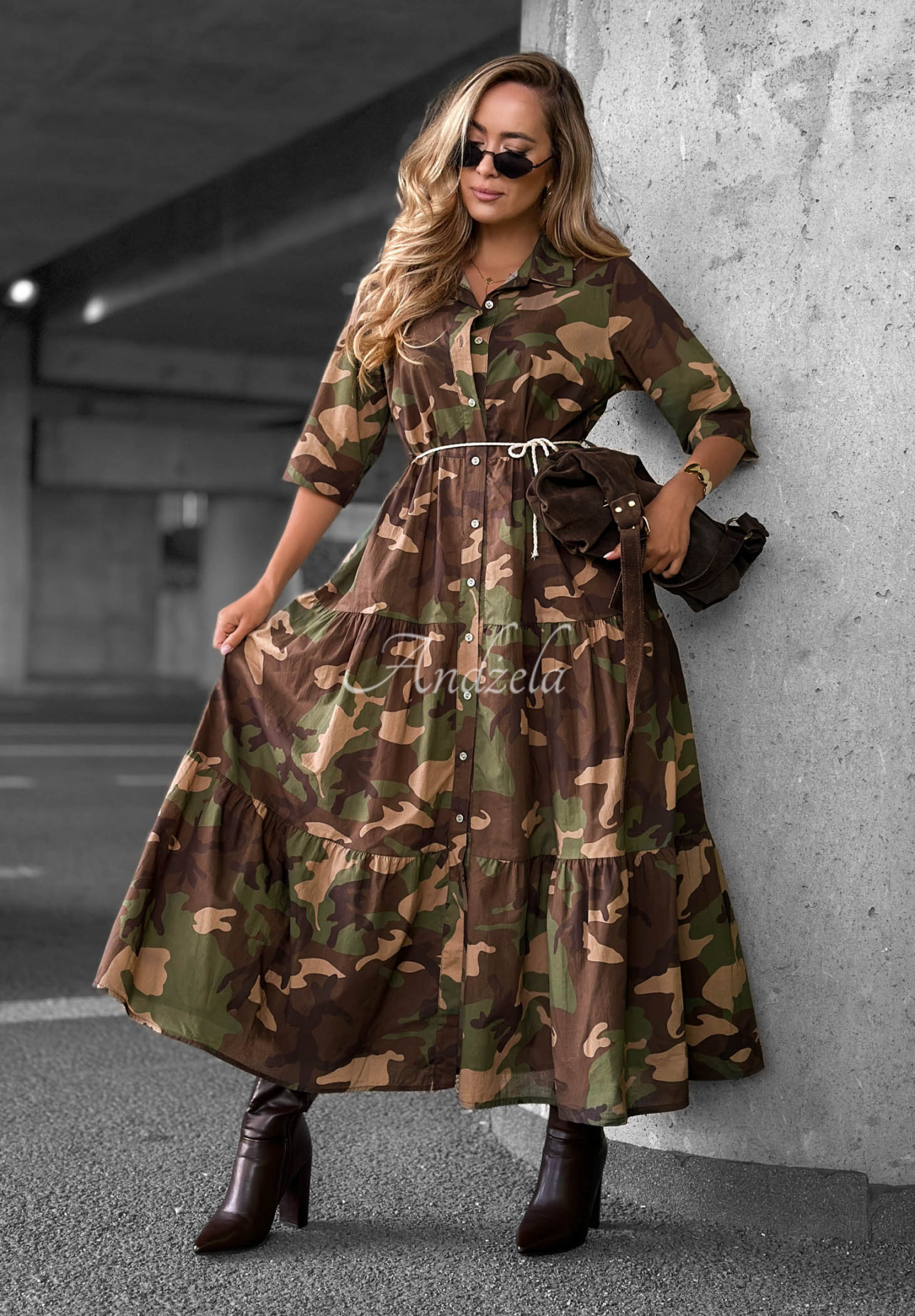 Košeľové šaty maxi s volánikmi z bavlny maskáčové Verde Vibe khaki