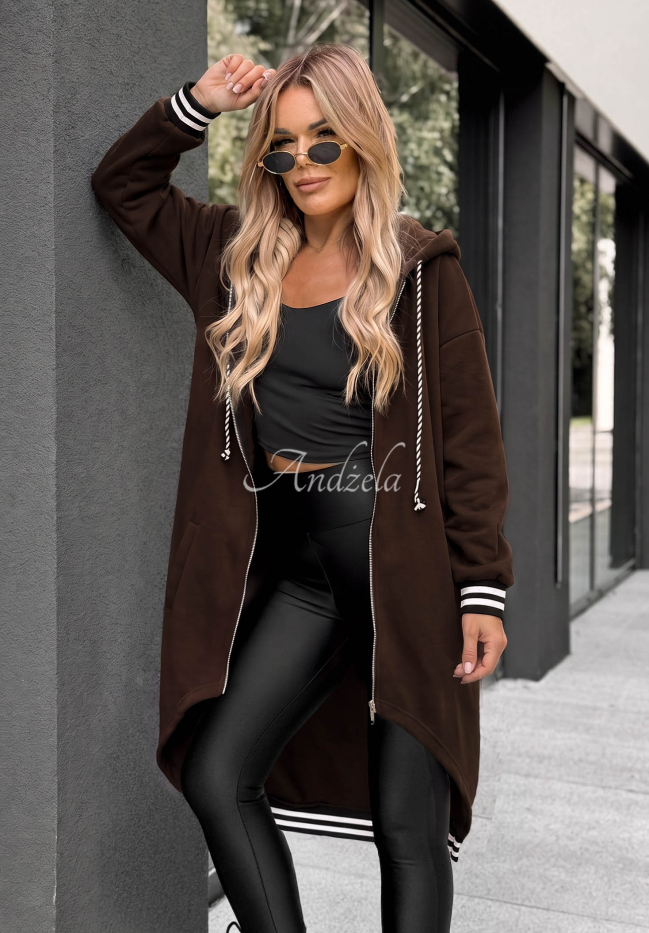 Dlhá oversize mikina s kapucňou Cozy Hour čokoládová