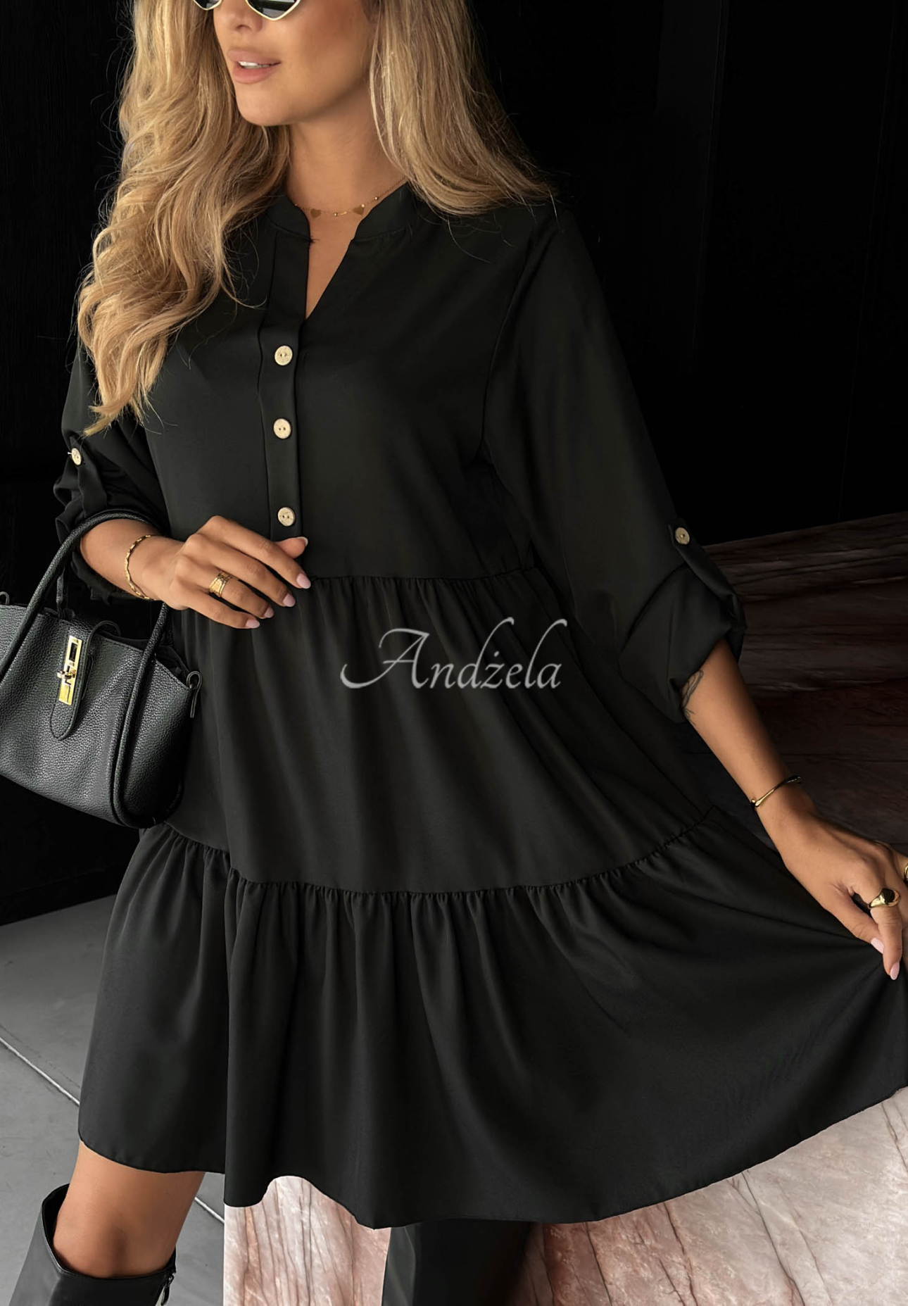 Šaty oversize s volánikmi s viskózou Modern Charm čierna