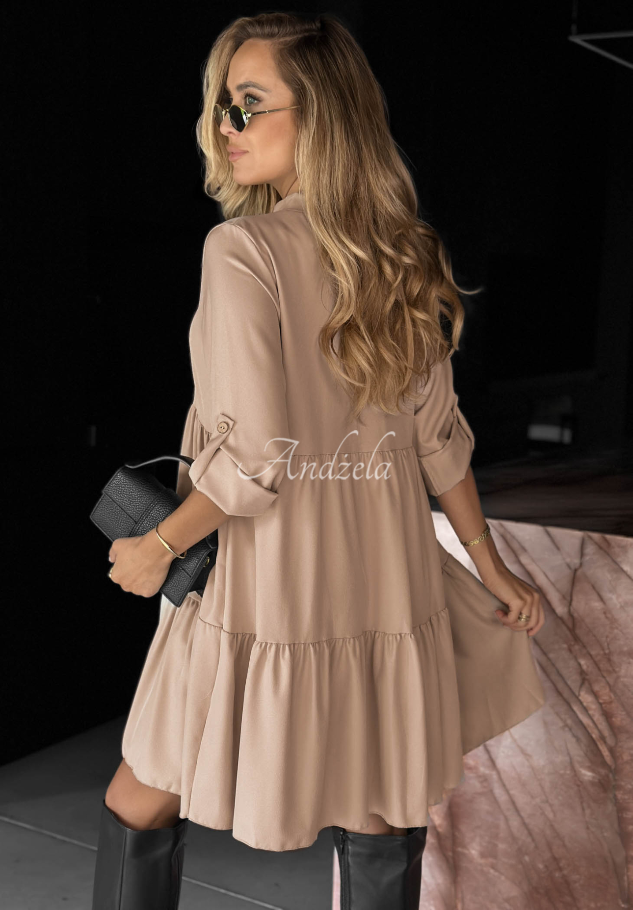Šaty oversize s volánikmi s viskózou Modern Charm béžová