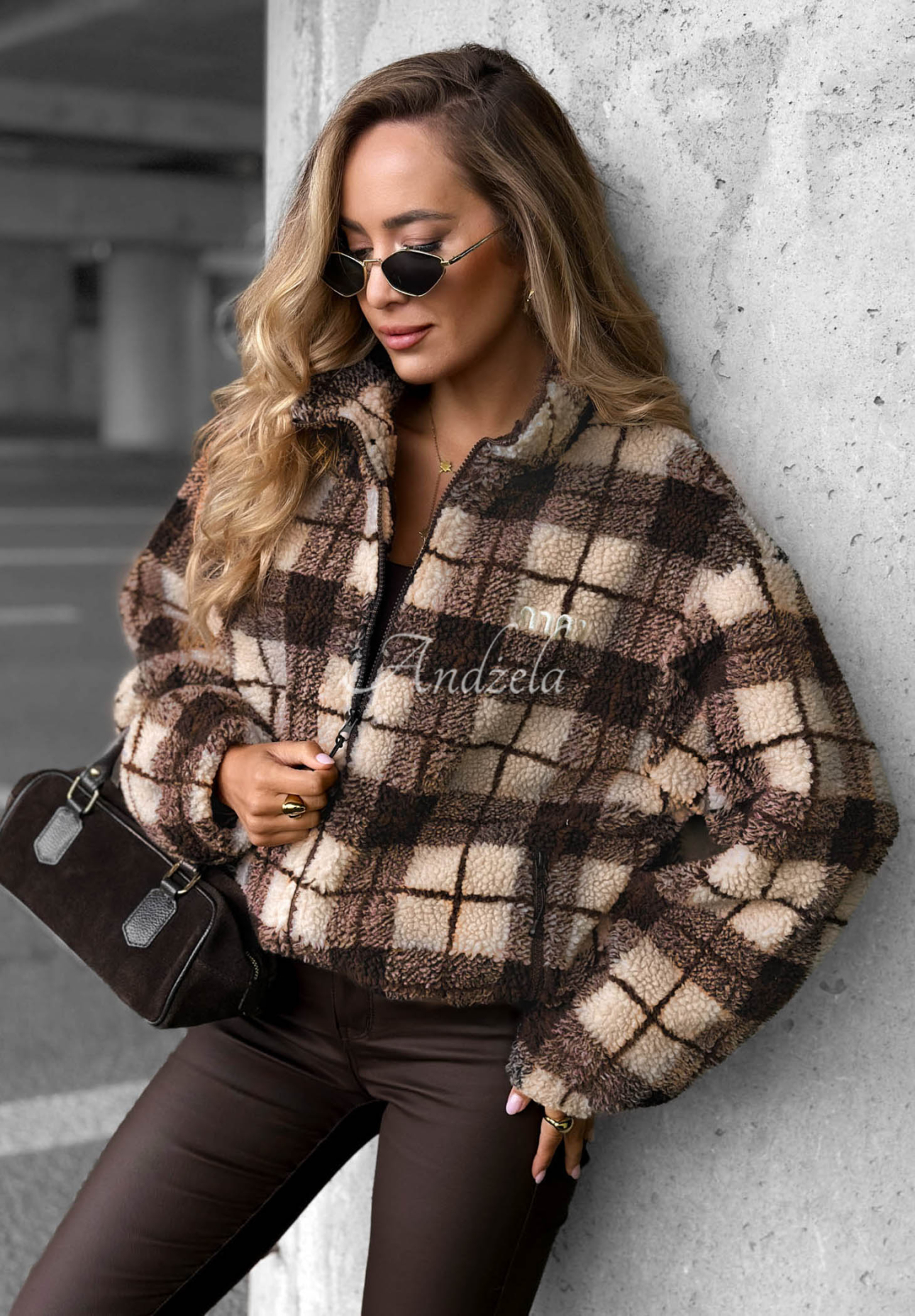 Krátka károvaná sherpa bunda Teddy Jacket čokoládová