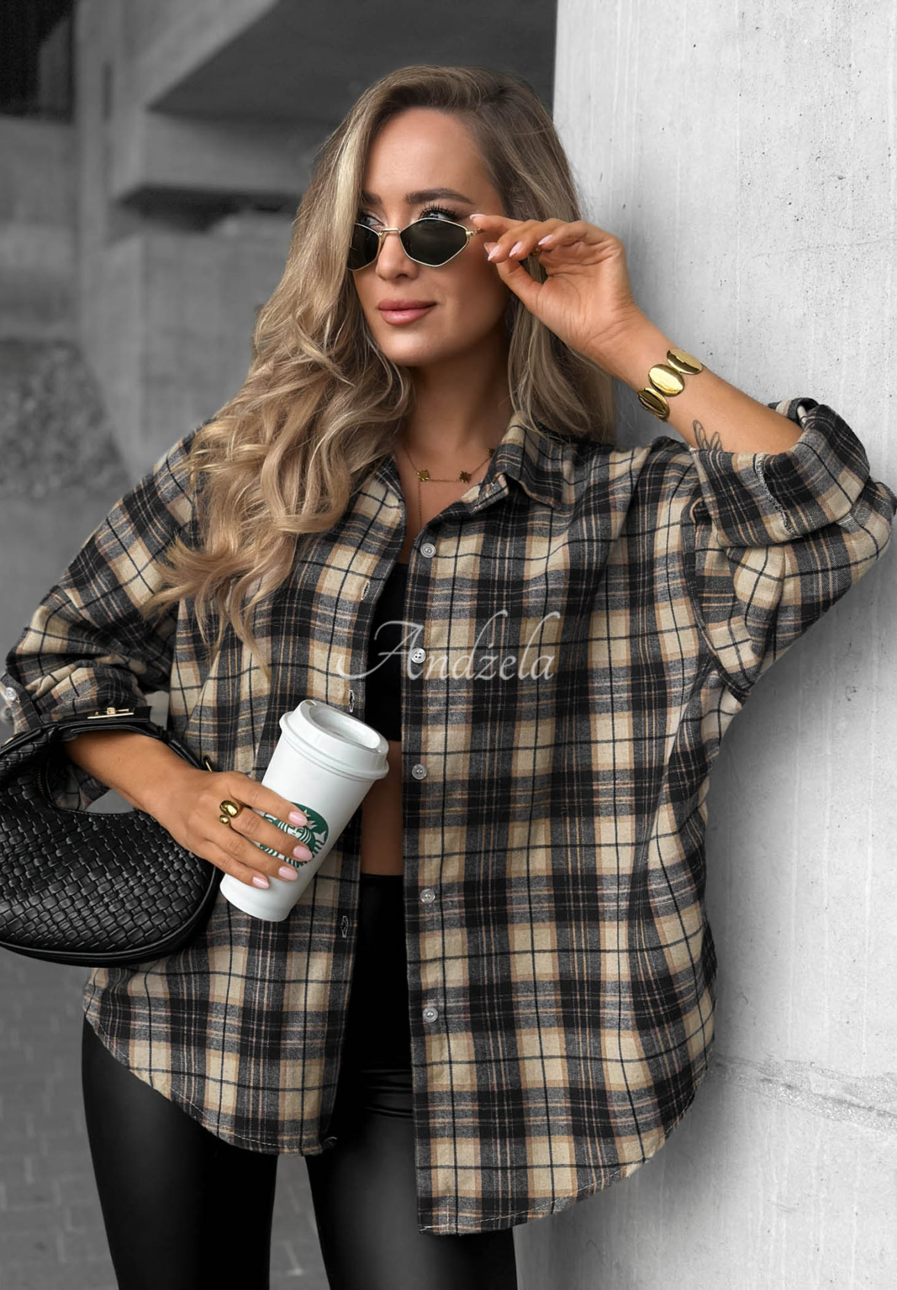 Károvaná košeľa s bavlnou a viskózou Cozy Edit čierna