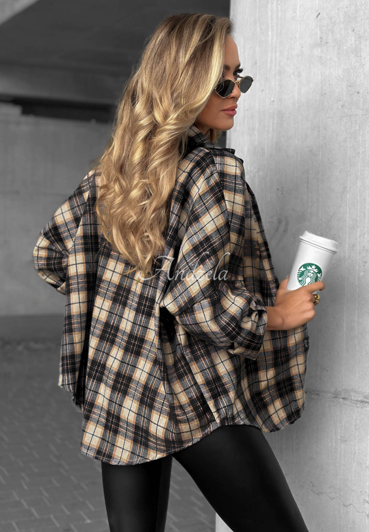 Károvaná košeľa s bavlnou a viskózou Cozy Edit čierna