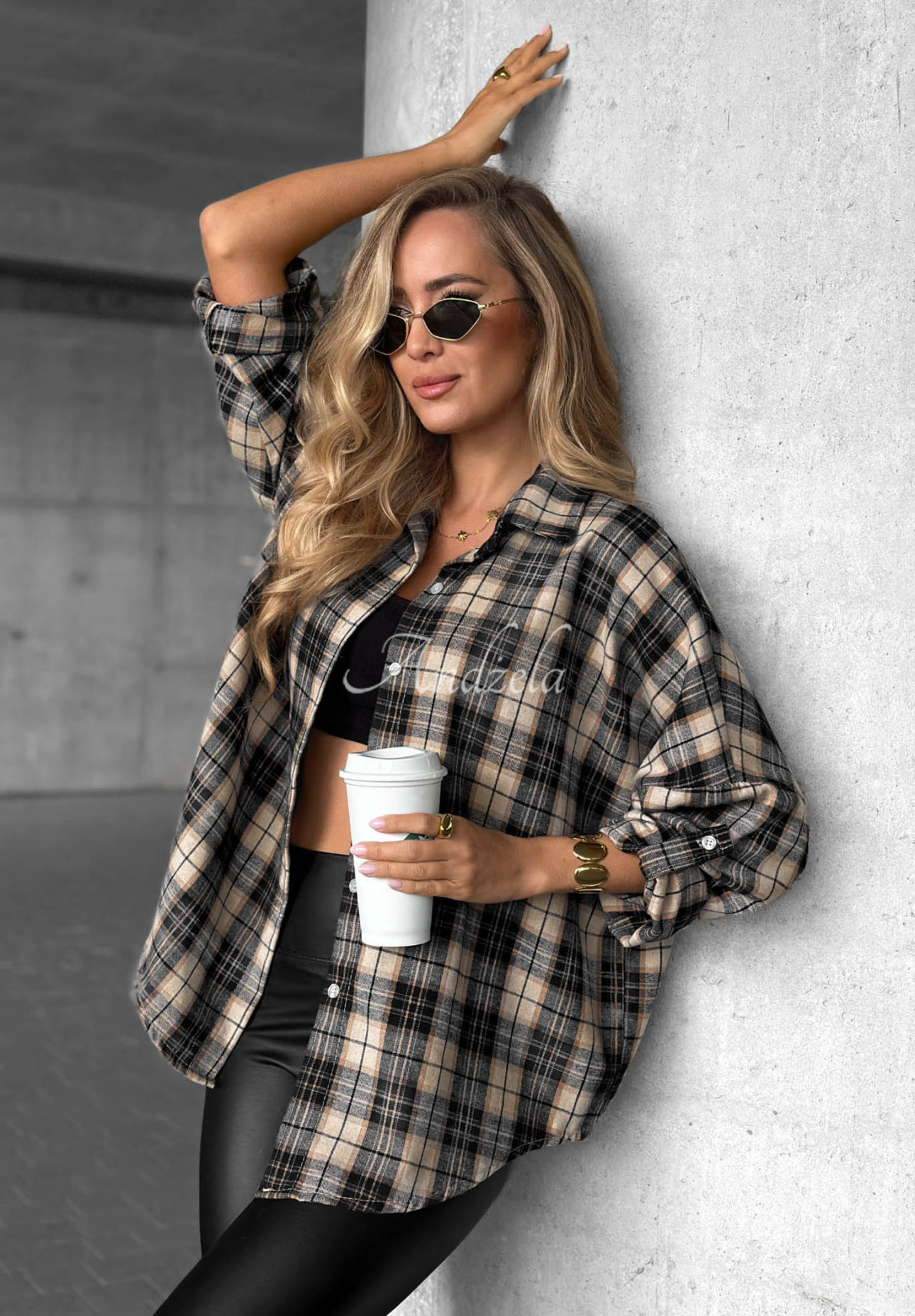 Károvaná košeľa s bavlnou a viskózou Cozy Edit čierna