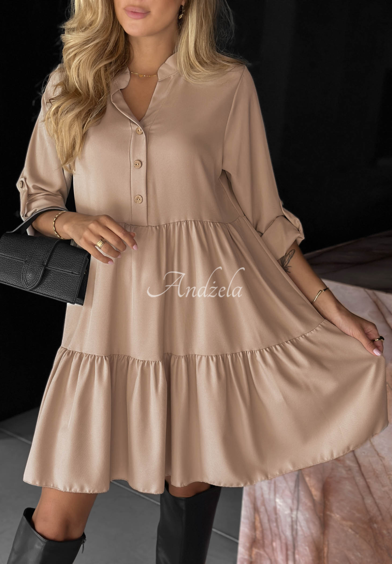 Šaty oversize s volánikmi s viskózou Modern Charm béžová