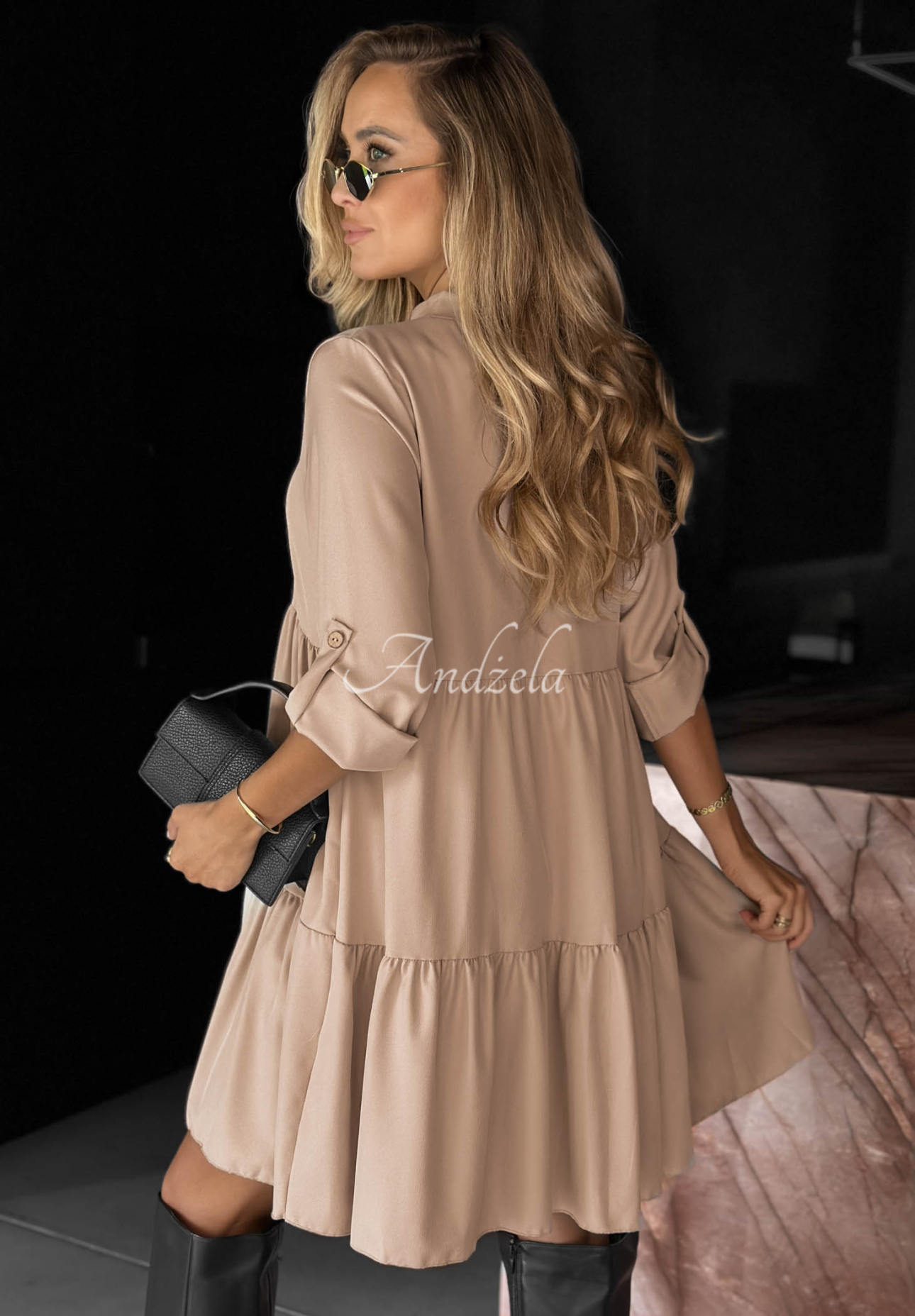 Šaty oversize s volánikmi s viskózou Modern Charm béžová
