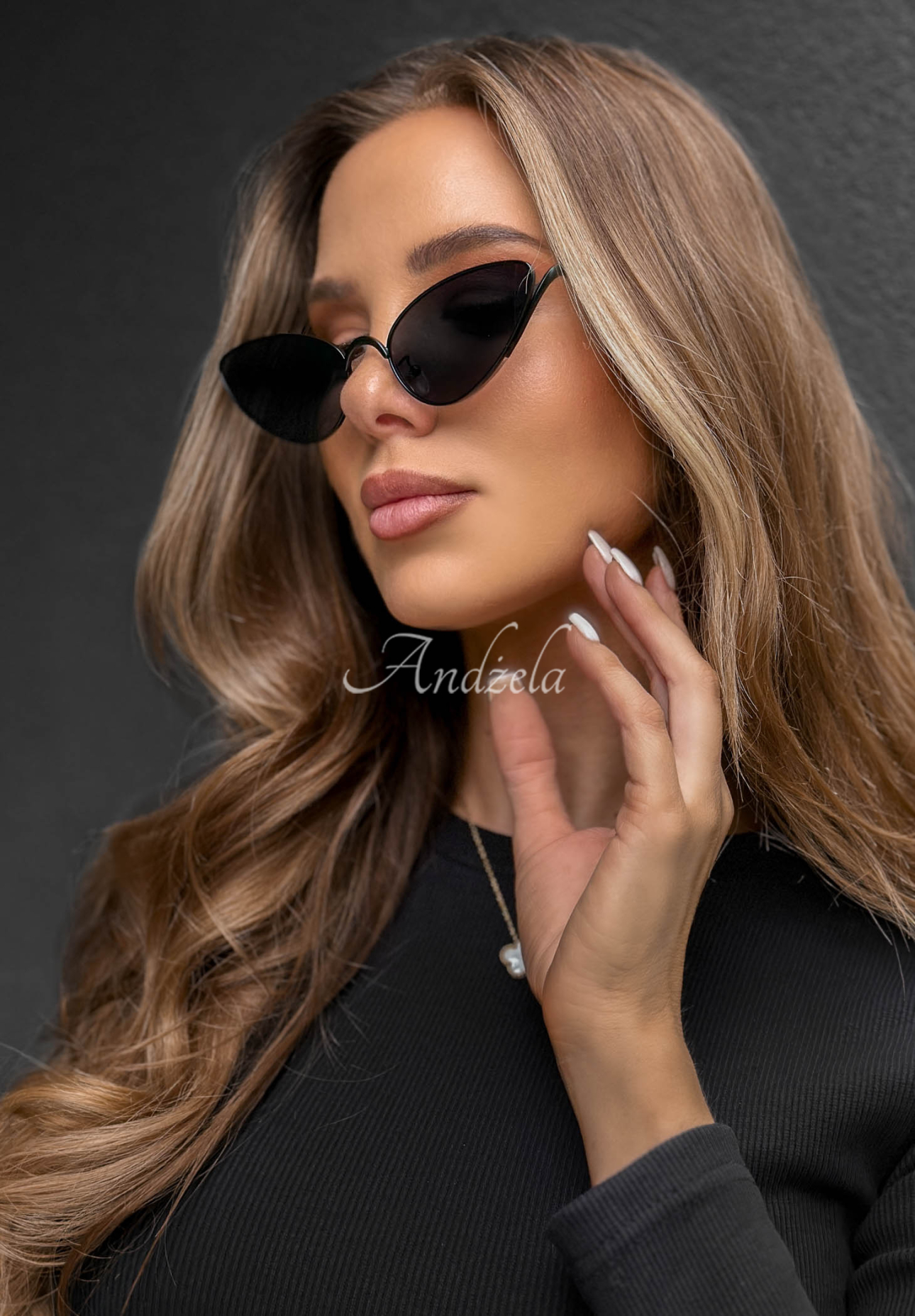 Slnečné okuliare Modern Look čierne