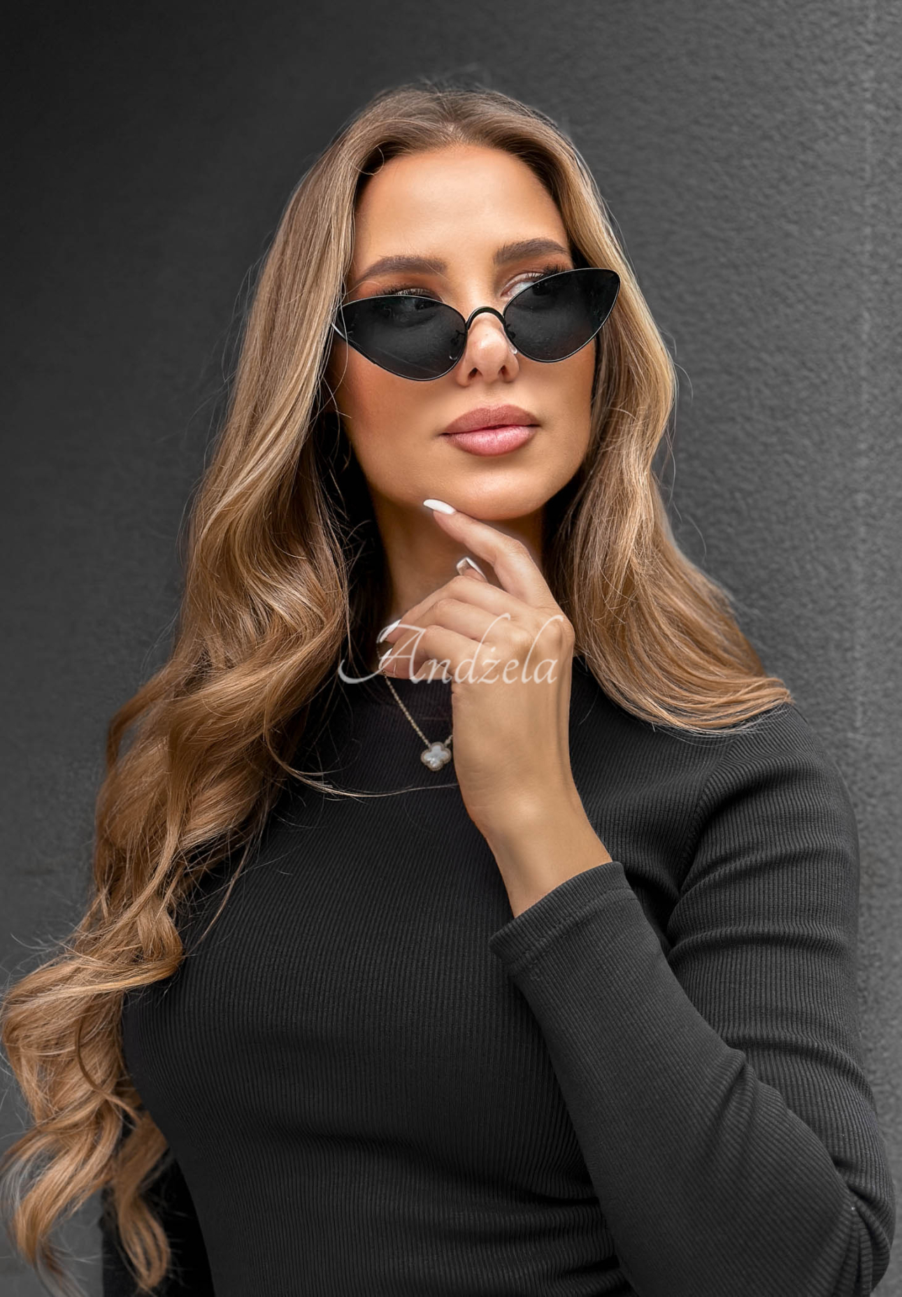 Slnečné okuliare Modern Look čierne