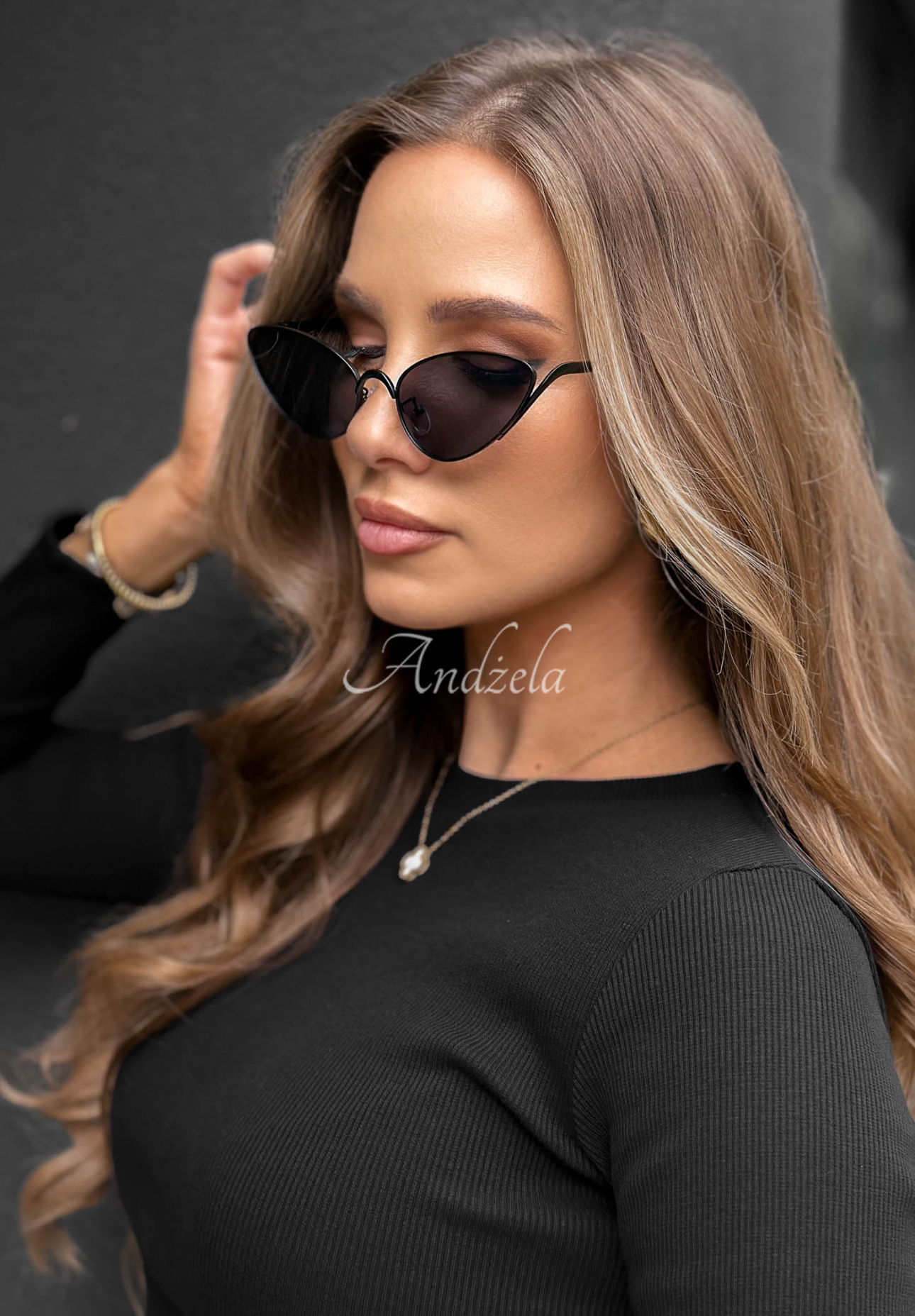 Slnečné okuliare Modern Look čierne