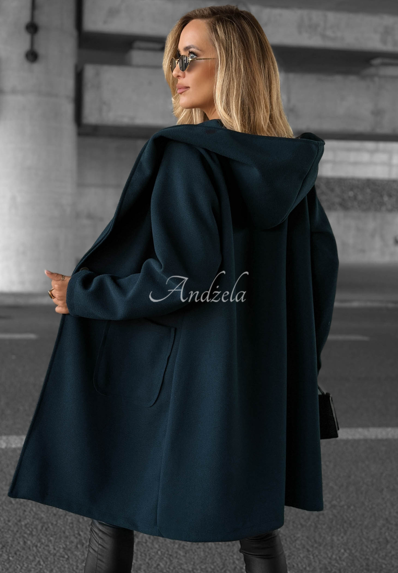 Dlhý kabát oversize s kapucňou Autumn Coat tmavomodrý