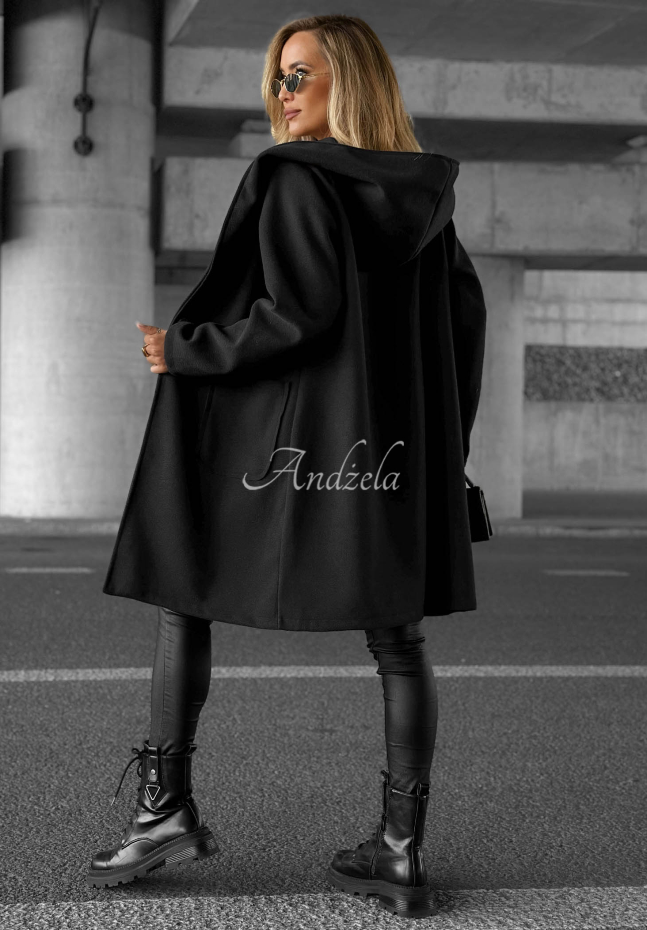 Dlhý kabát oversize s kapucňou Autumn Coat čierne