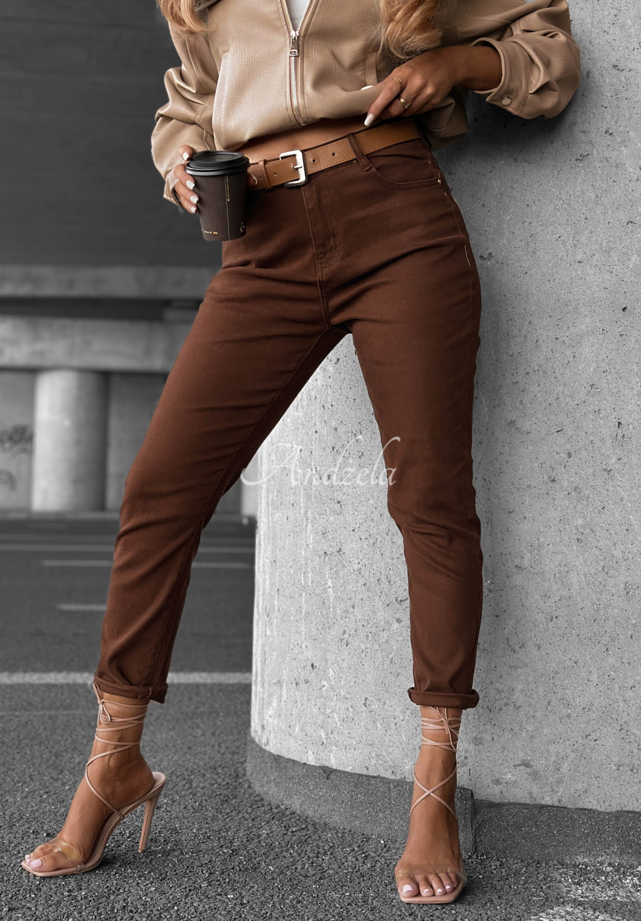 Džínsy skinny s opaskom Worth It čokoládové
